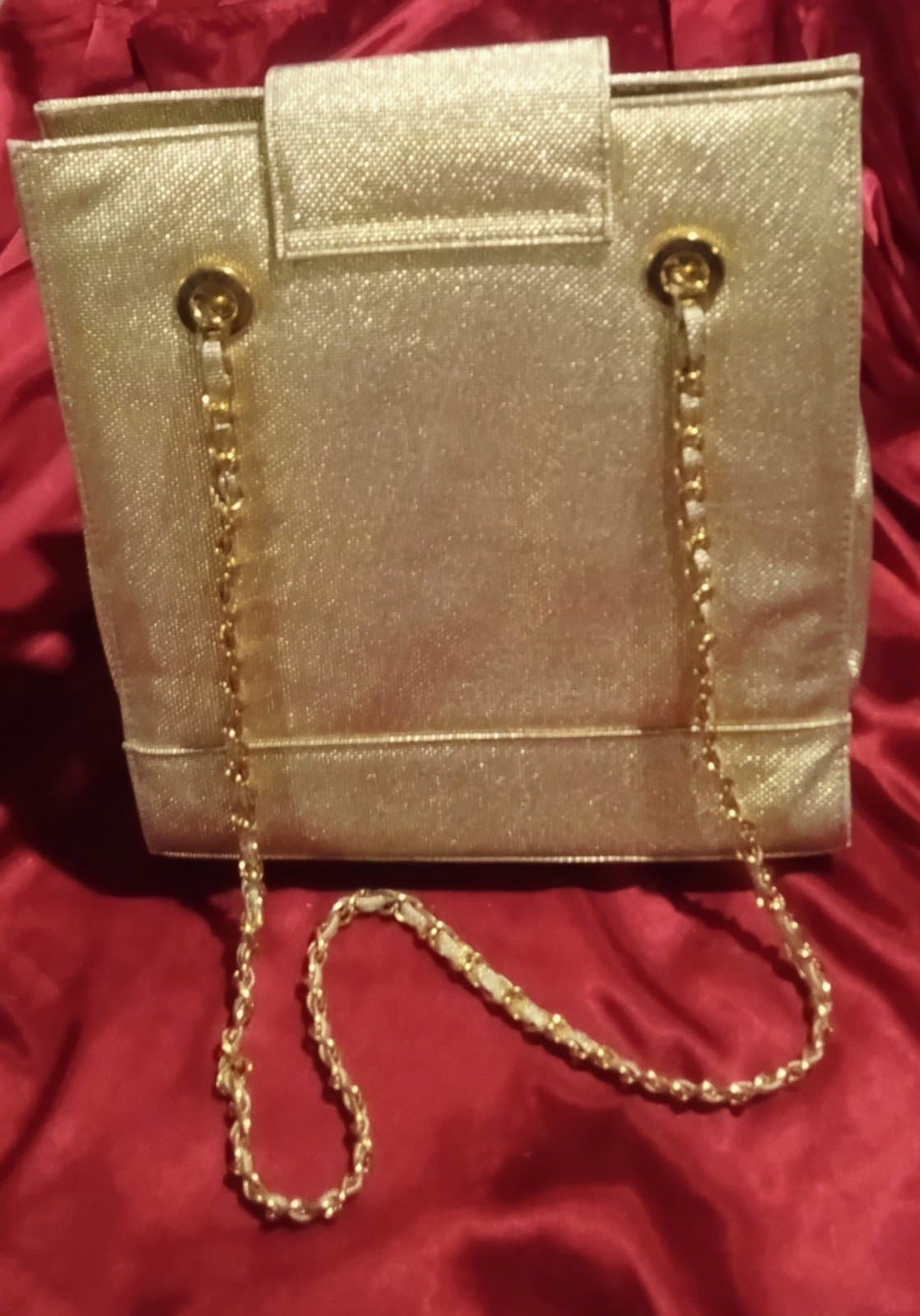 Gold Gator medium hand bag Vintage, Cute, Chic, Retro, 80s. - Thumbnail 3