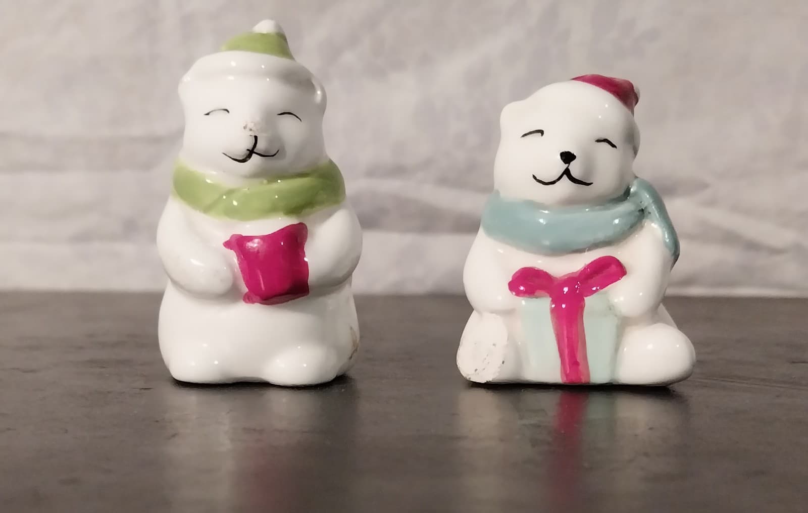 Polar Bears Salt and Pepper Shakers 3" Ceramic Winter Hats Scarf Snow Christmas - Thumbnail 5