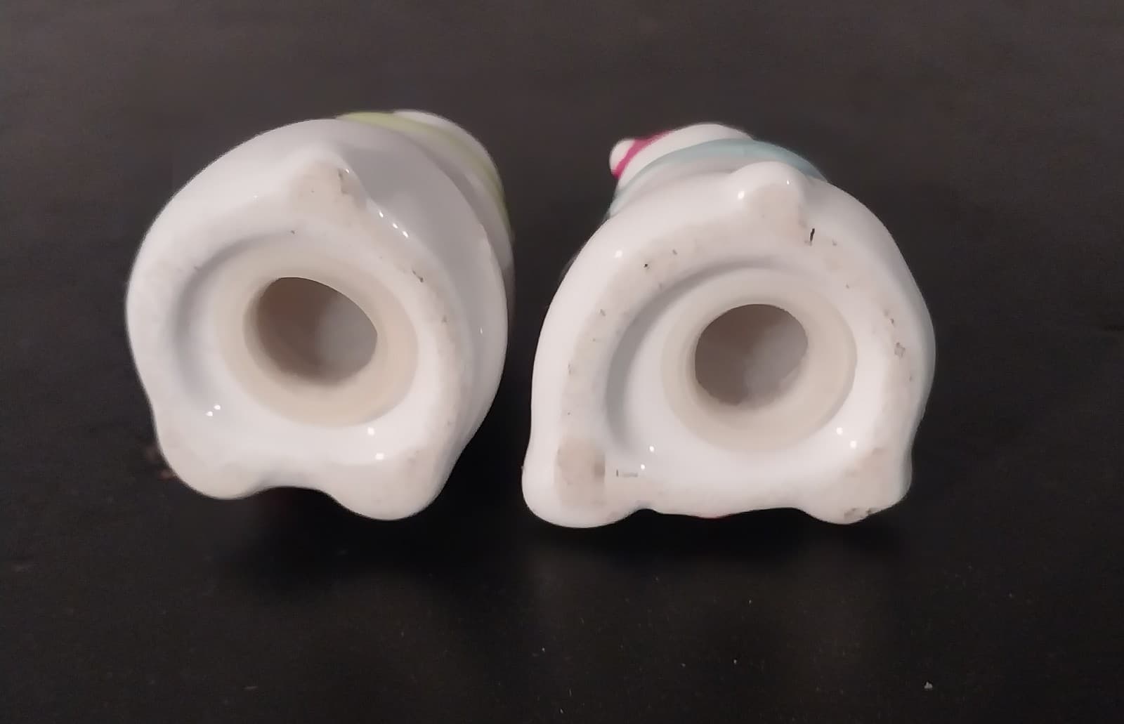 Polar Bears Salt and Pepper Shakers 3" Ceramic Winter Hats Scarf Snow Christmas - Thumbnail 4