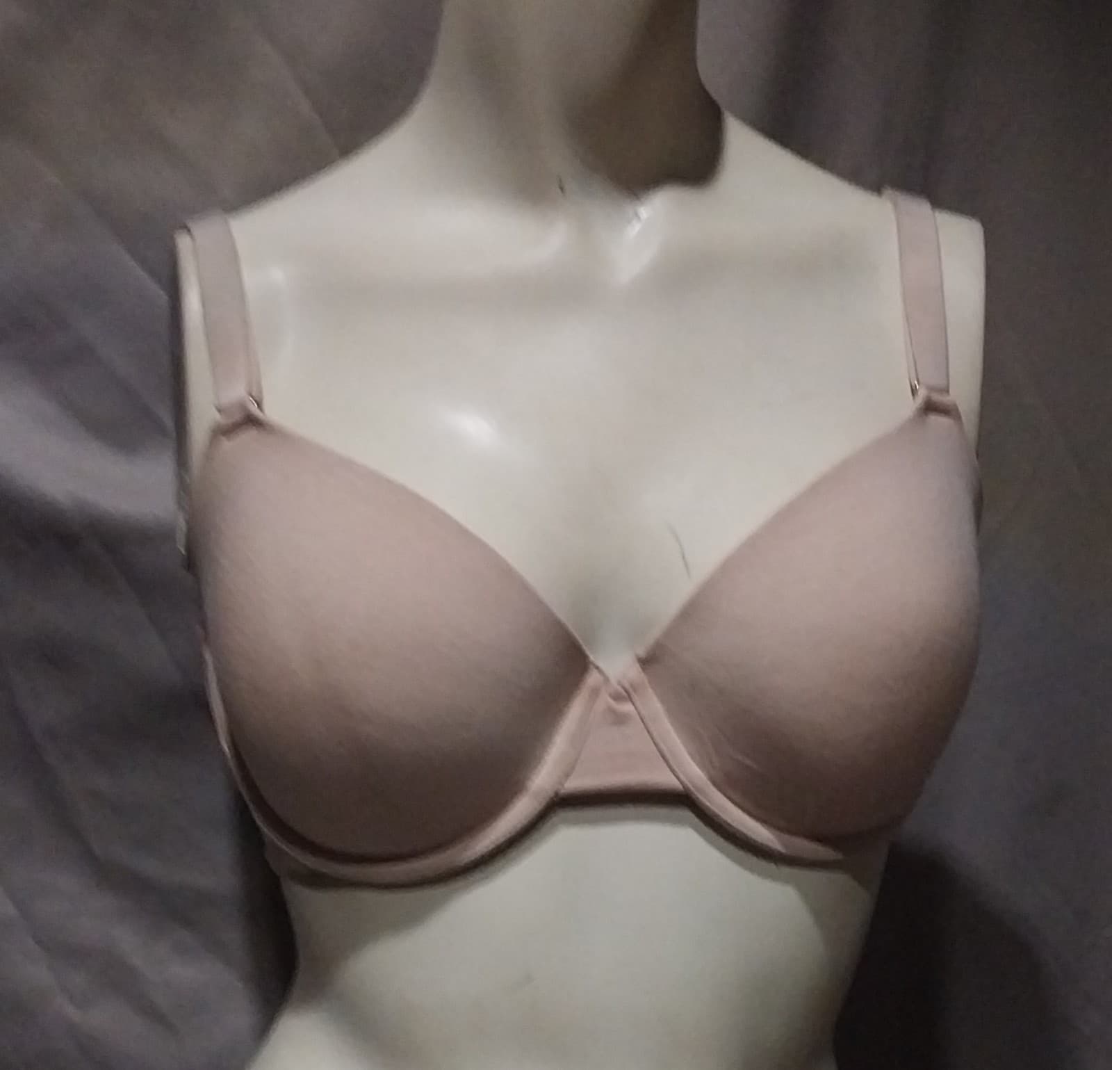 Ively Women’s Bra. Size 34D - Image 1