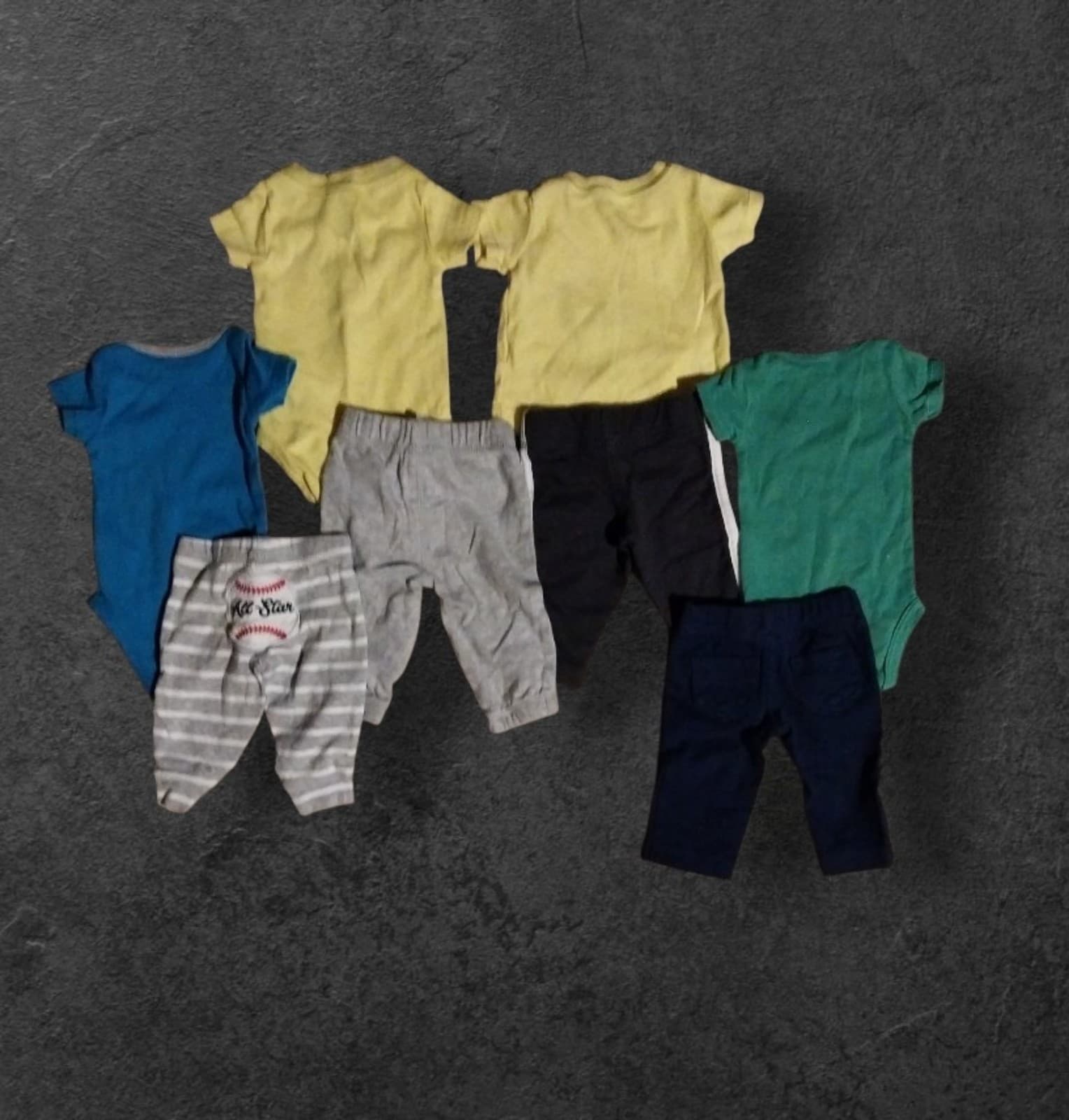 3 Carter's Onesies With Pants And Shirt & Pants outfit. Size Newborn - Thumbnail 2