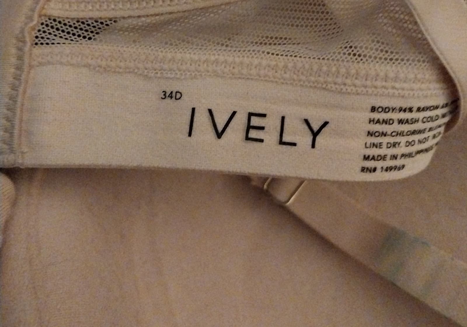 Ively Women’s Bra. Size 34D - Thumbnail 3