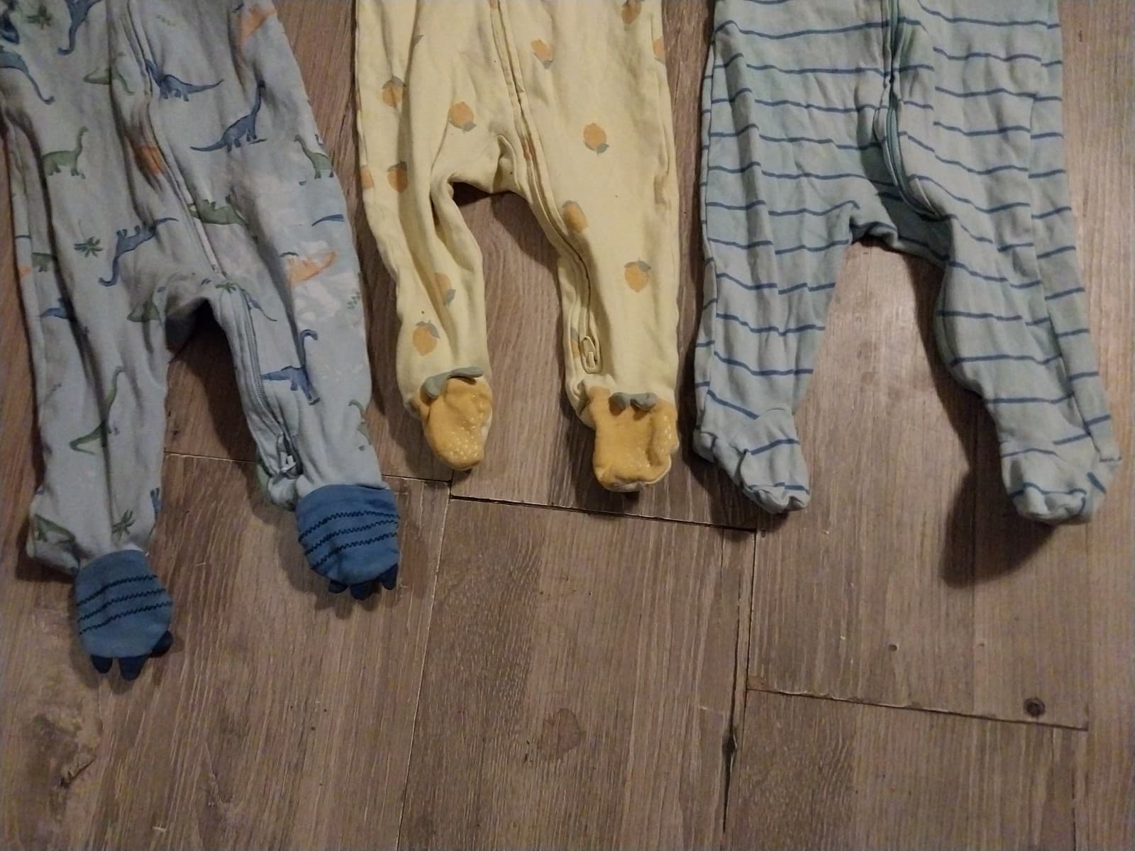 3 Carter's Child Of Mine. Long sleeve. Size 3-6 Months - Thumbnail 4