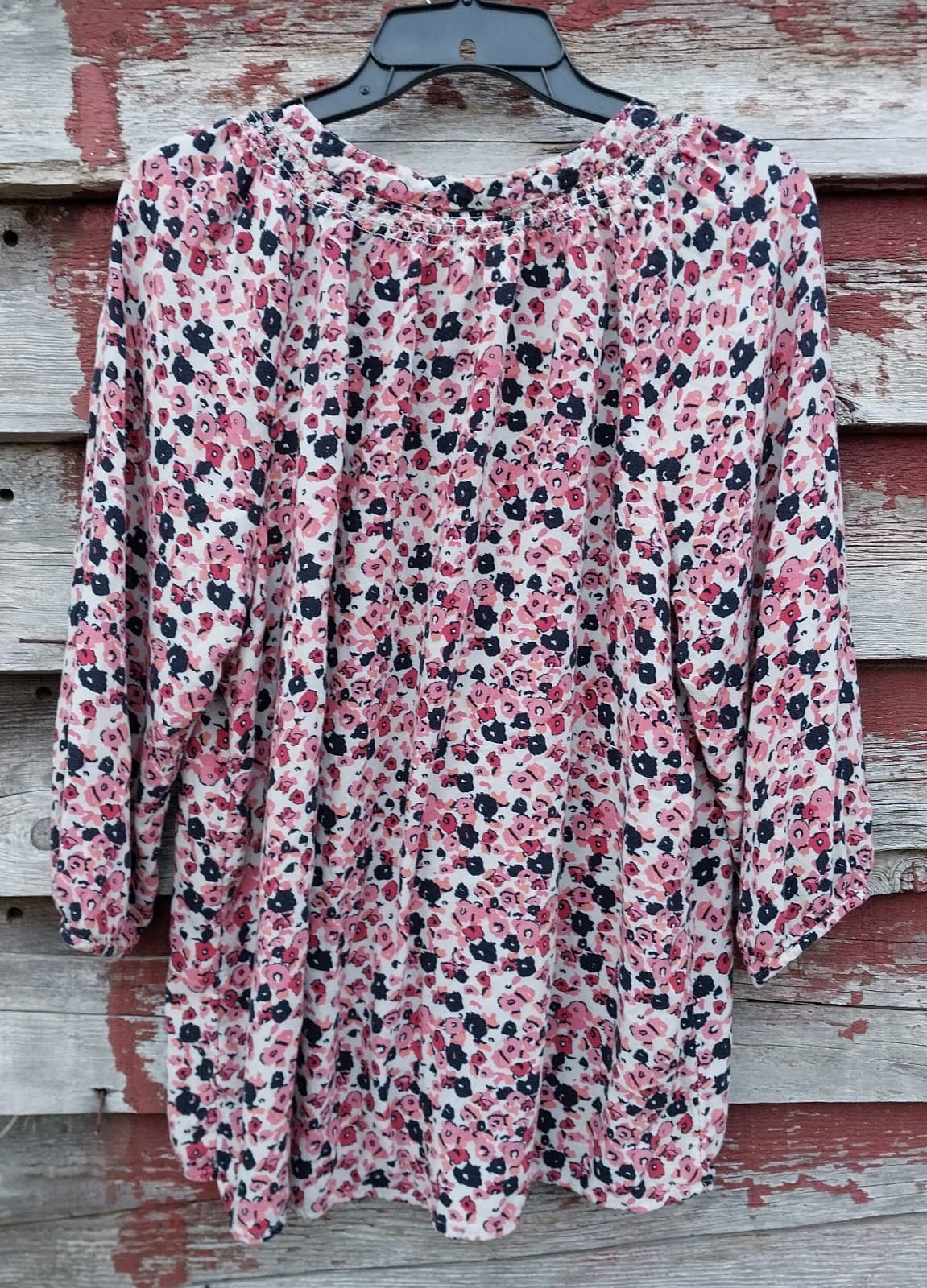 St. John's Bay, women’s floral blouse. Size Large - Thumbnail 3