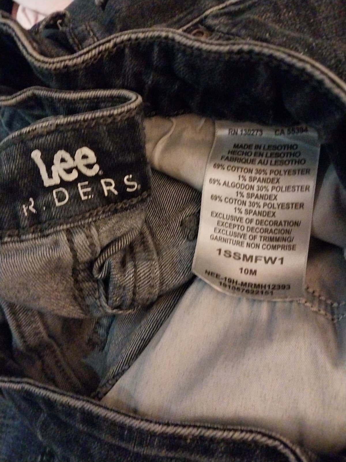 Lee Women’s Jeans. Size 10M - Thumbnail 3