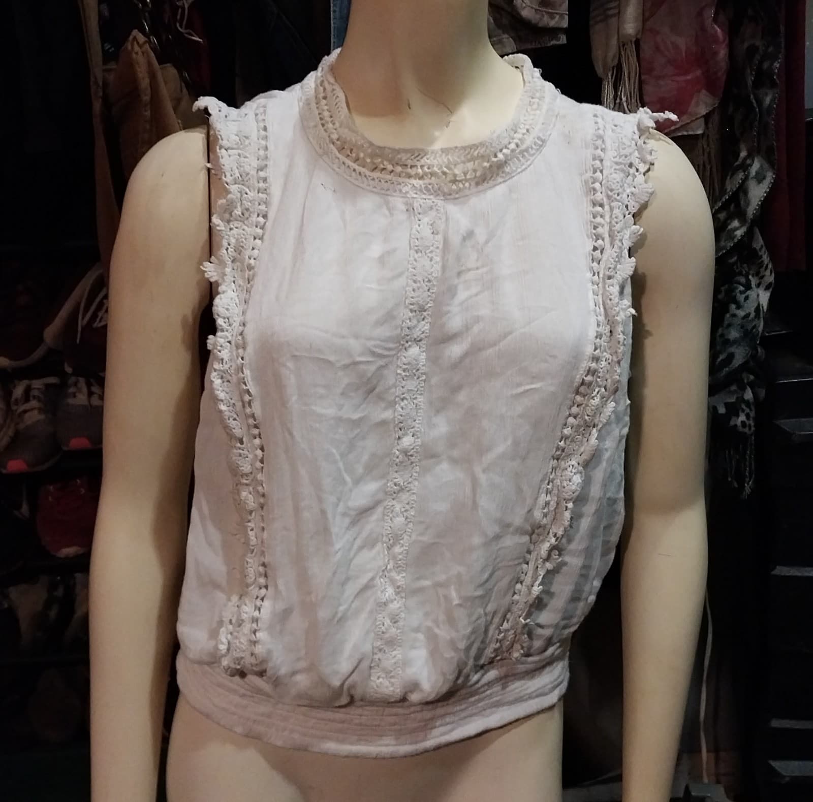 Japna Women's Sleeveless Top. Size Large - Image 1