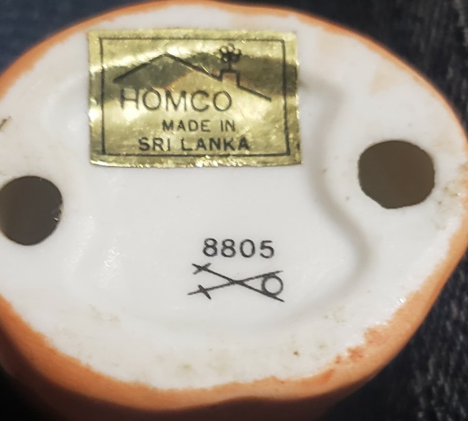 Vintage HOMCO #8805 Waitress/Baker Bear Porcelain Figurine - Thumbnail 3