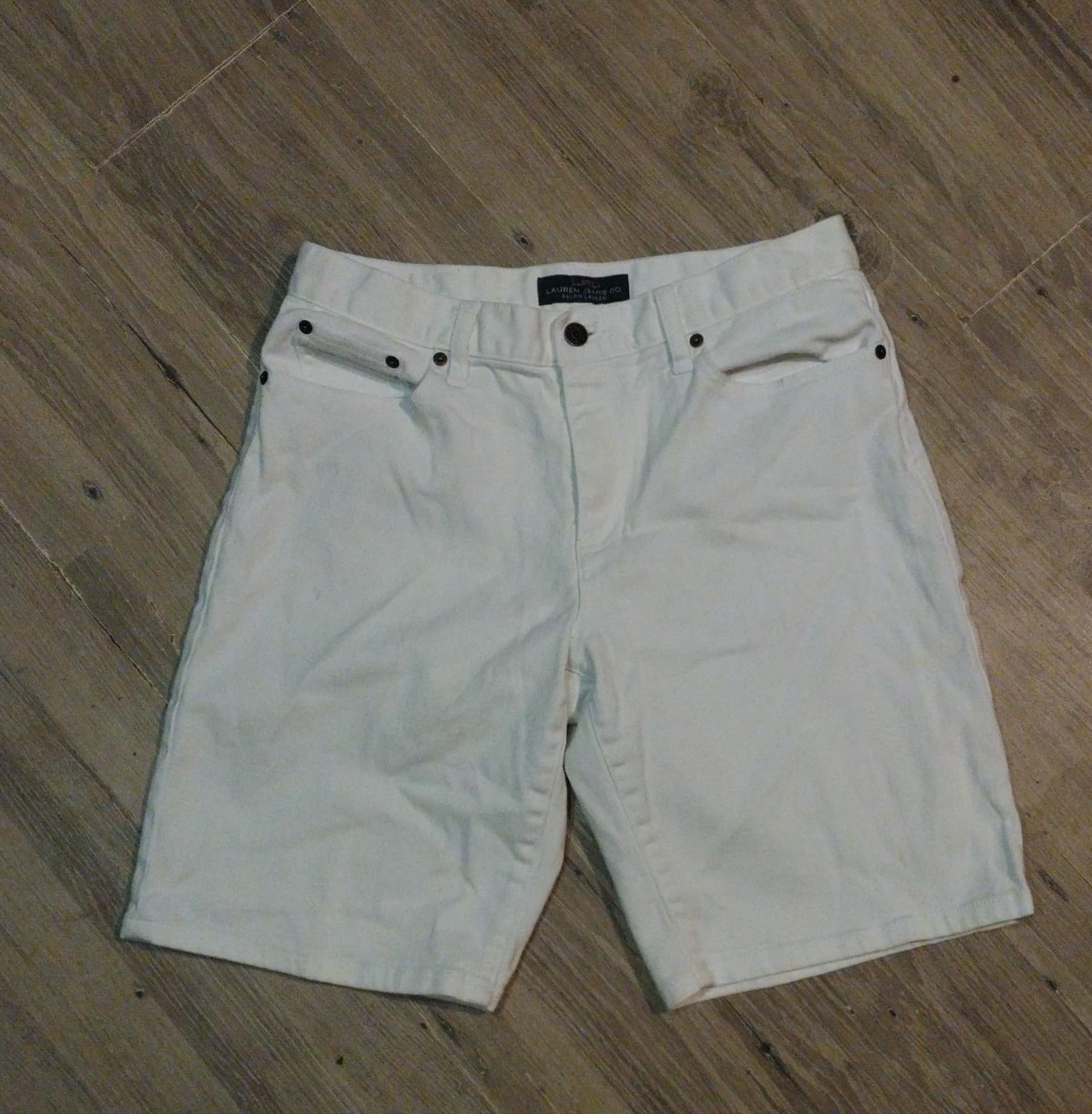 LRL Lauren Jeans Co.. Ralph Lauren Women’s White Shorts. Size 8 - Image 1