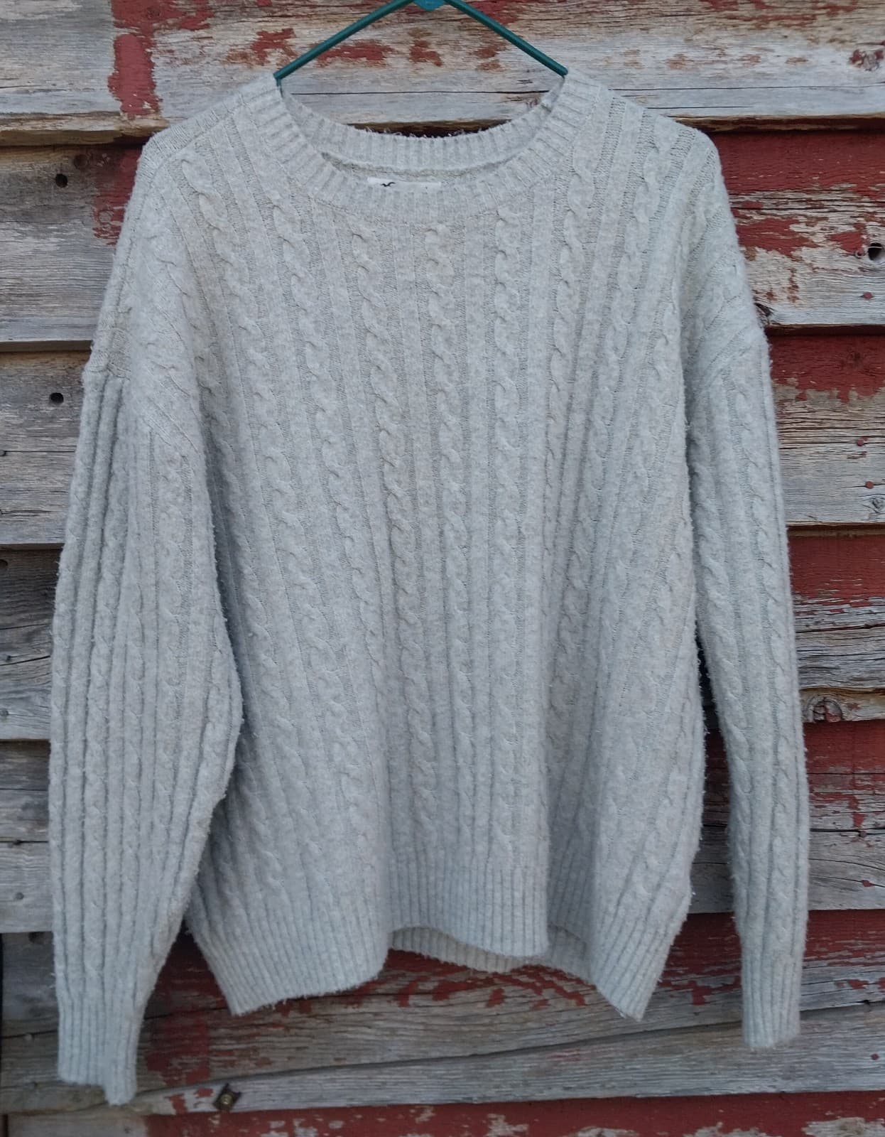 Hollister Comfy Cloud Cable-Knit Crew Sweater. Color Heather Grey - Thumbnail 3