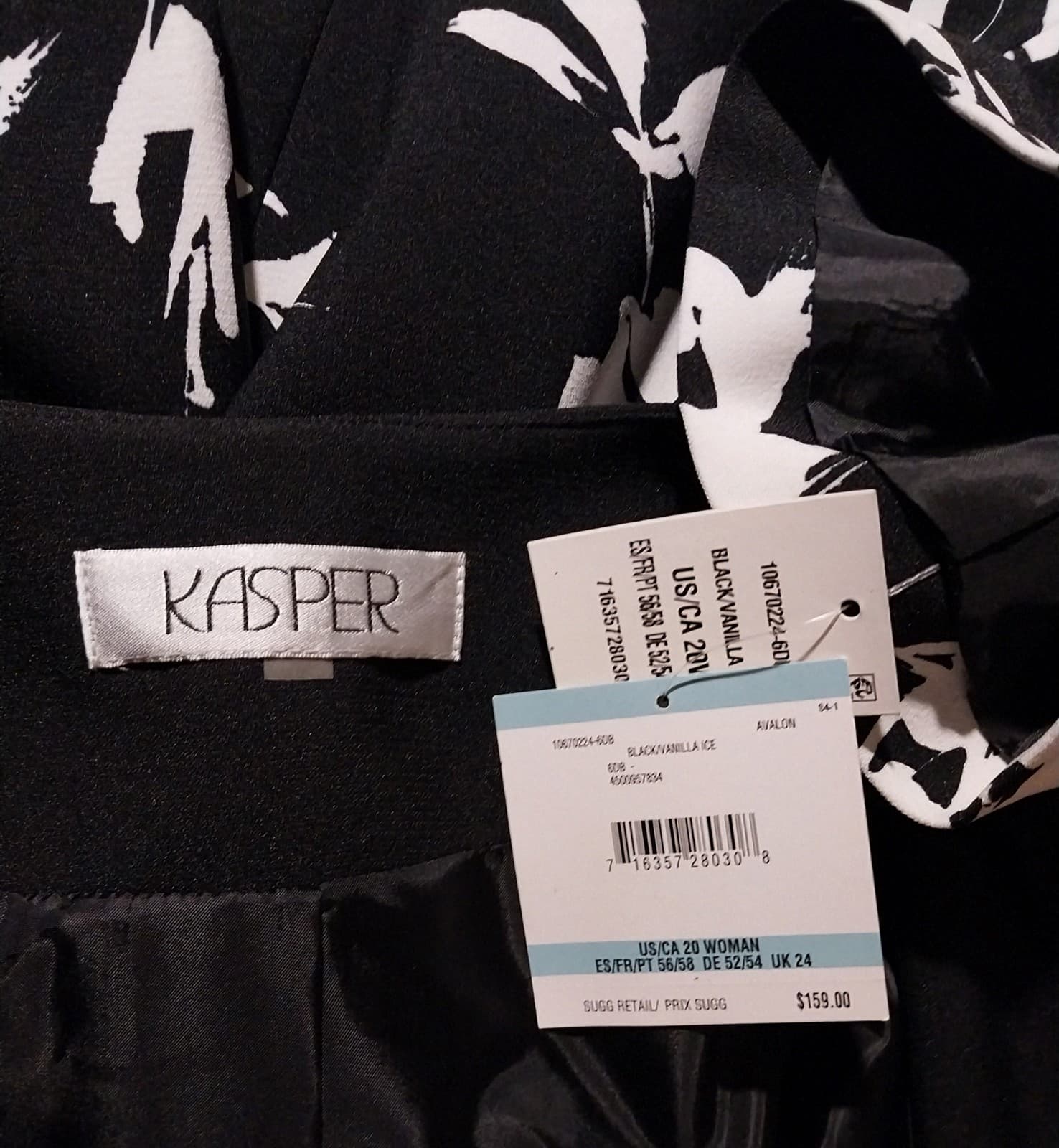 Kasper's topper jacket is a polished pick designed with a modern floral print - Thumbnail 3