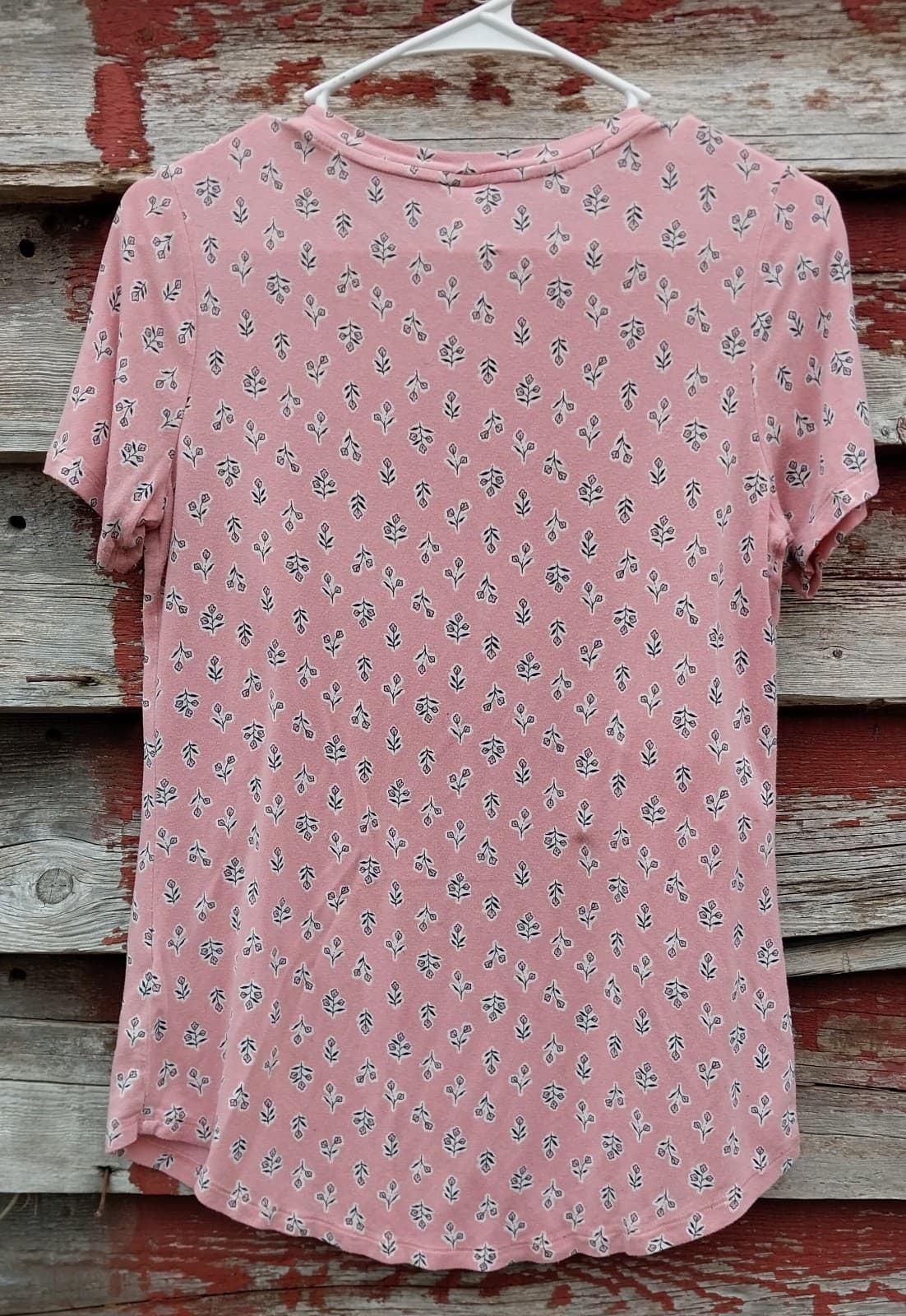 Old Navy Women's Shirt. Size XS - Thumbnail 3