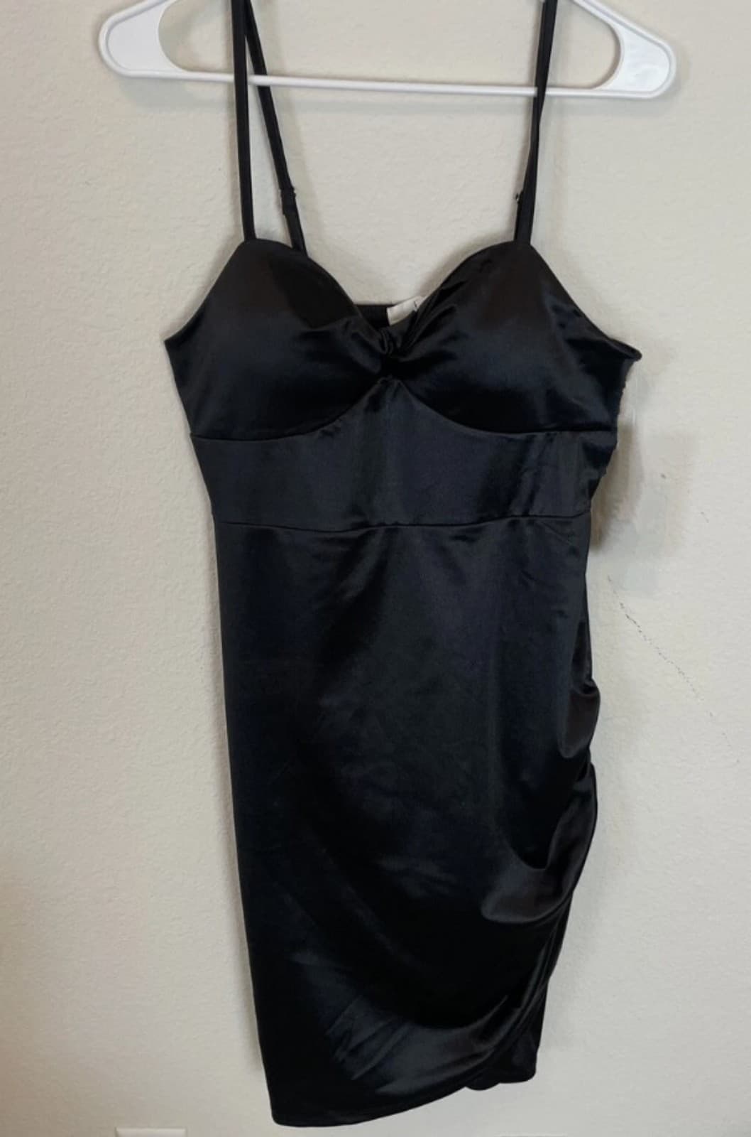 Madden NYC Juniors’ Twist Front Satin Dress Size XL. Color black - Thumbnail 5