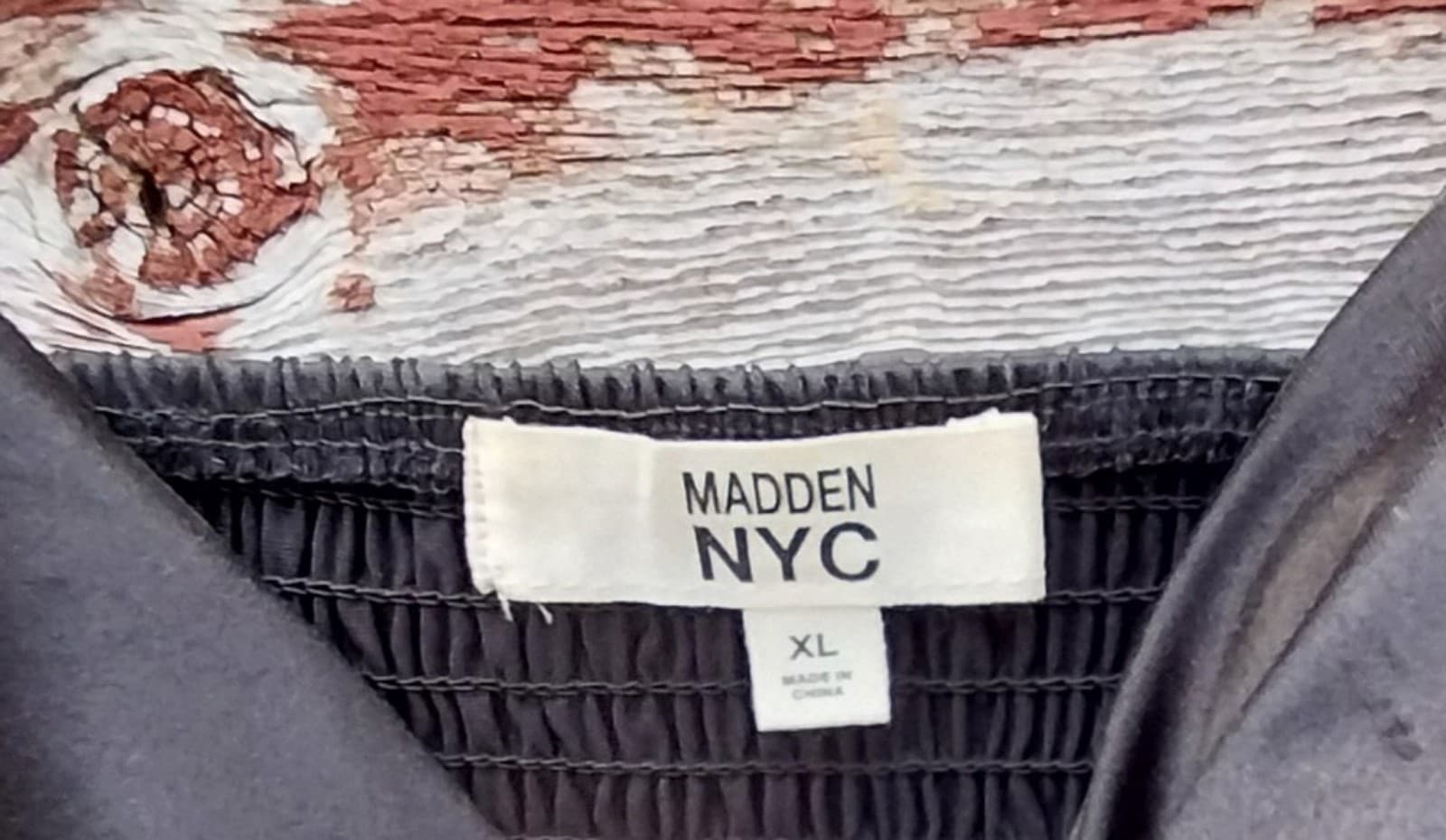 Madden NYC Juniors’ Twist Front Satin Dress Size XL. Color black - Thumbnail 4