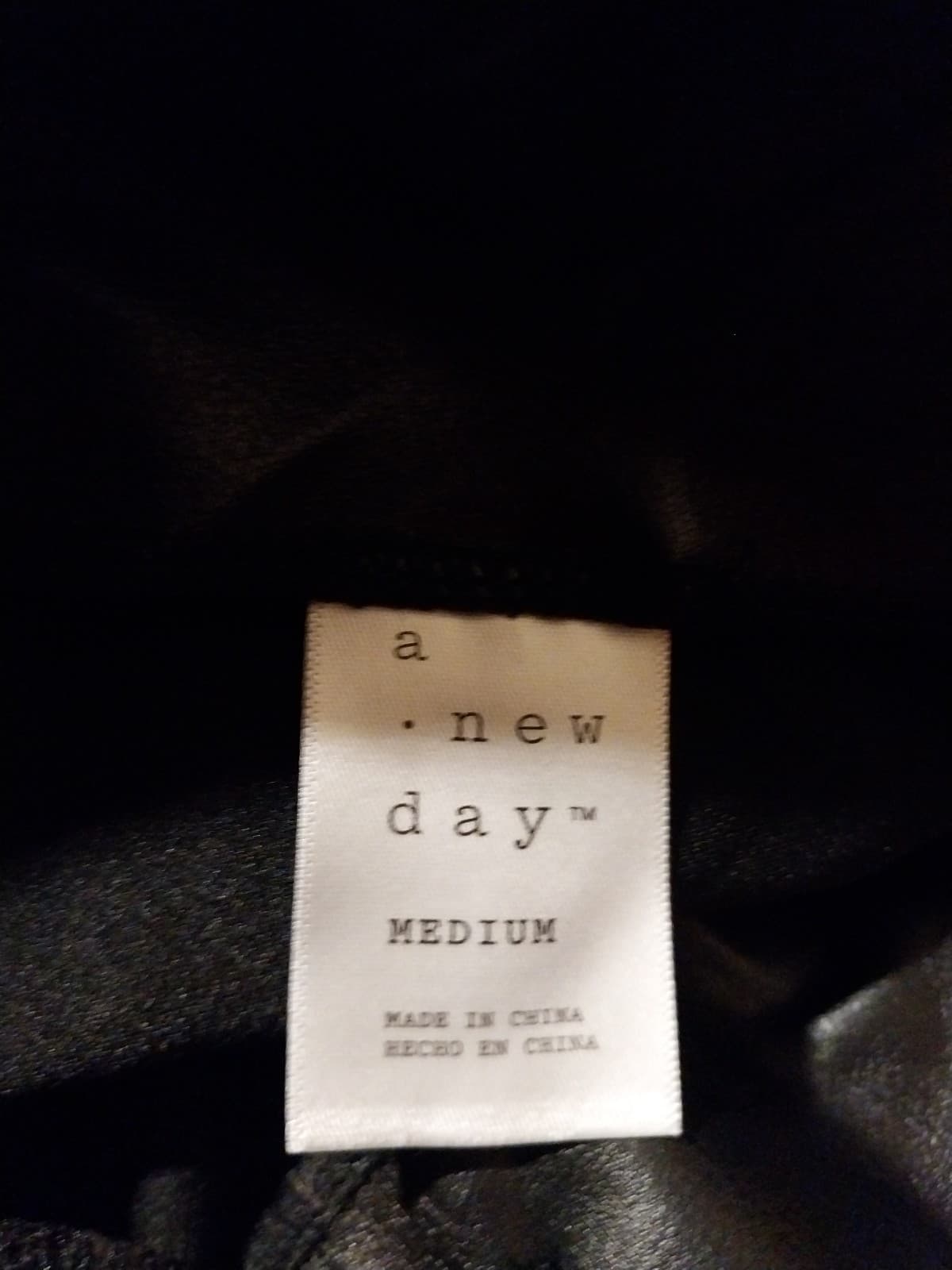 A New Day WOMEN'S SIZE M BLACK FAUX LEATHER LEGGINGS - Thumbnail 3