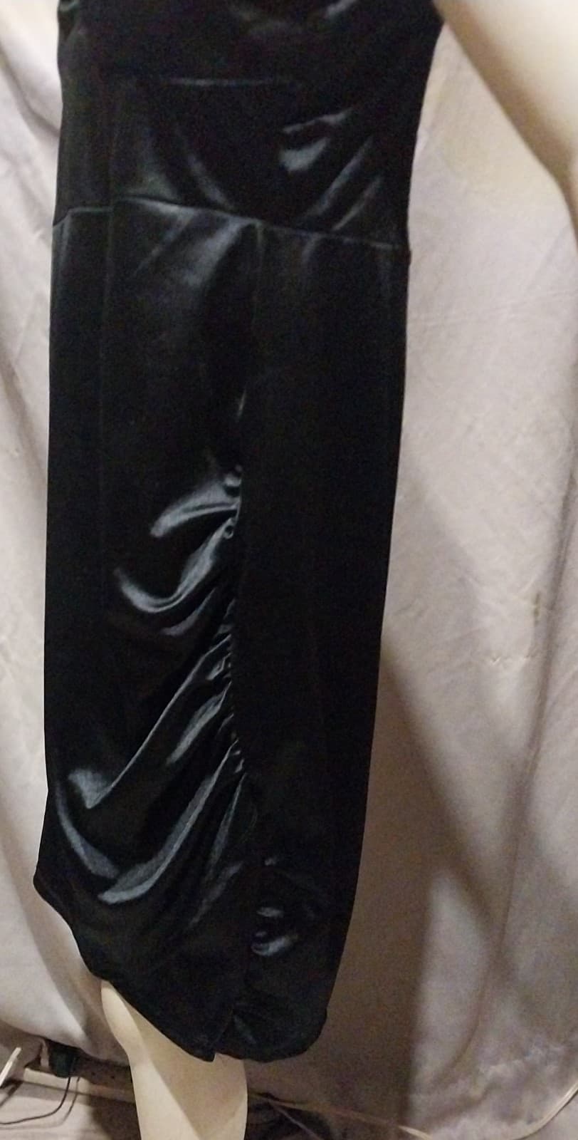 Madden NYC Juniors’ Twist Front Satin Dress Size XL. Color black - Thumbnail 2