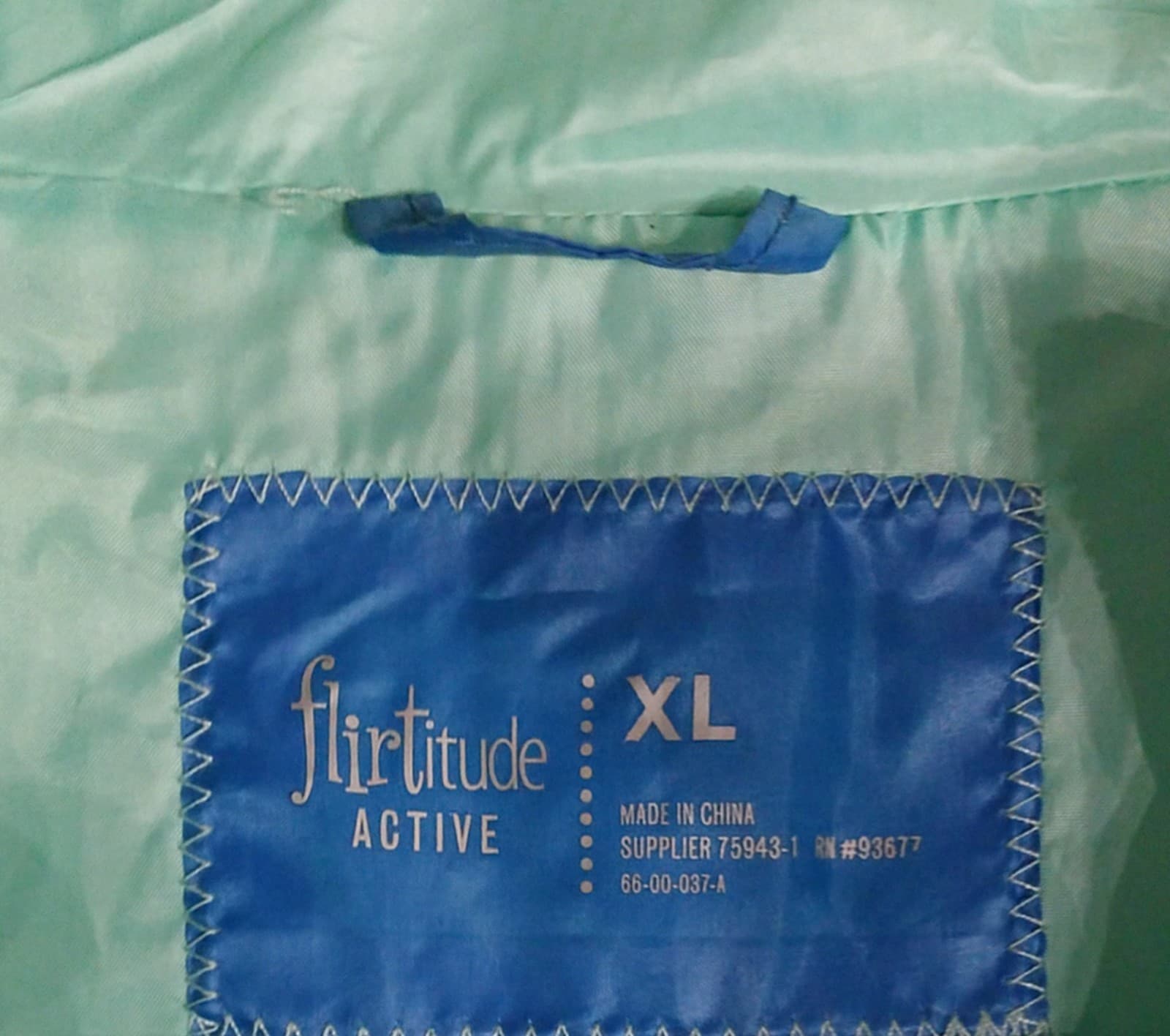 Flirtitude Active, Women's Teal Colored Puffer Vest. Size XL - Thumbnail 4