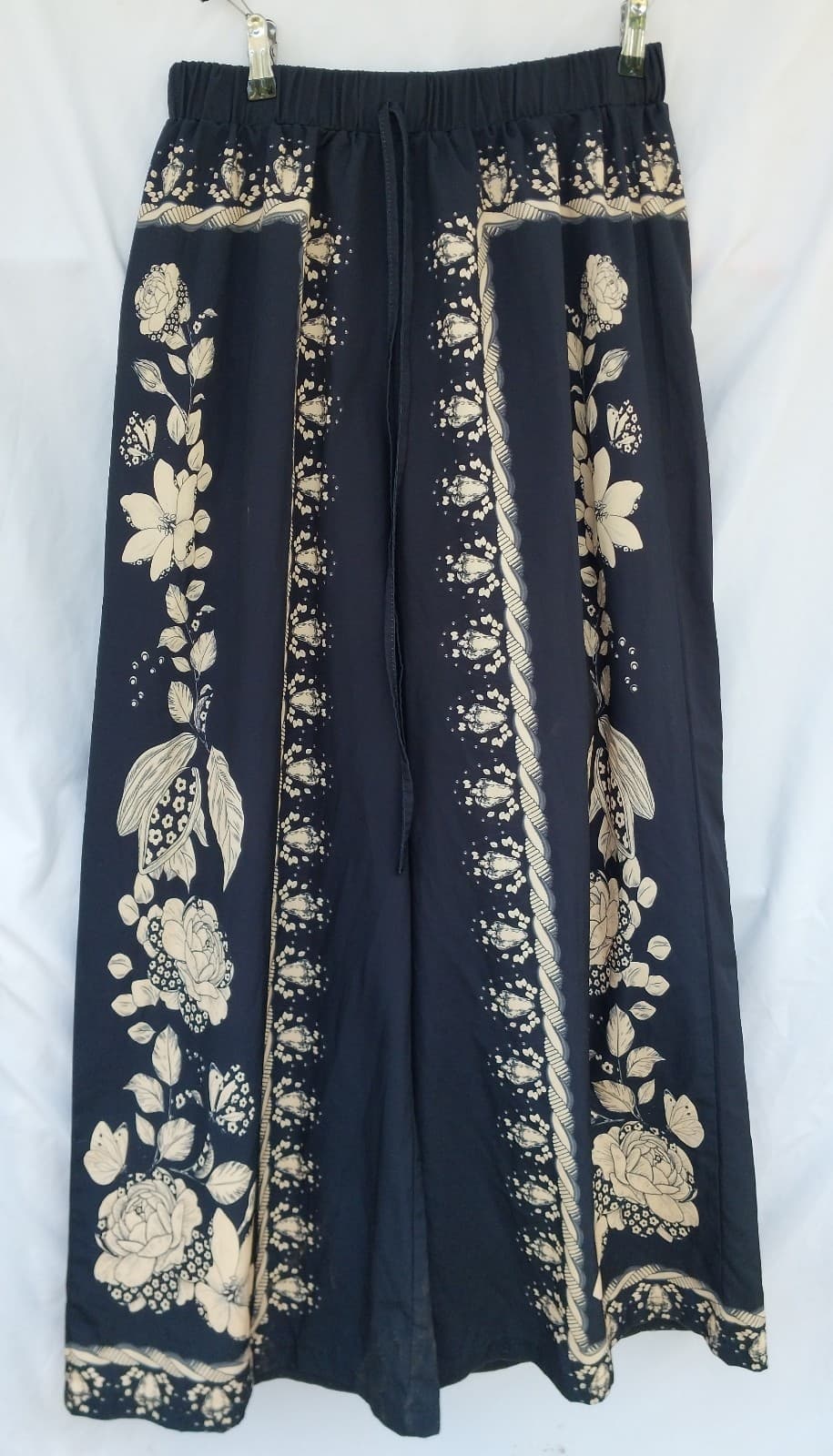 2 Shein Women's Tropical Print Wide Leg Trousers & Black Pants With Wide Legs - Image 1