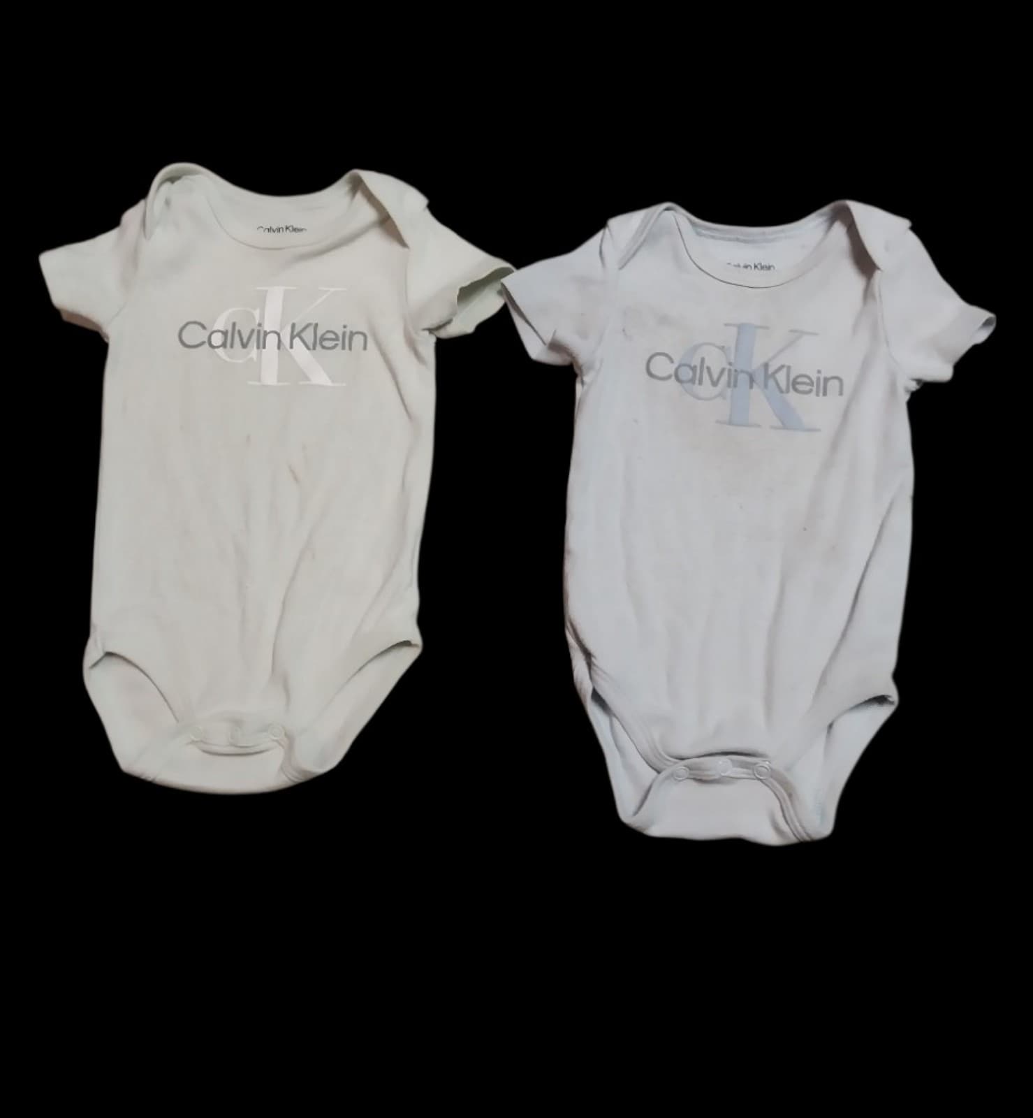 Calvin Klein Infants 4-Pack Bodysuit. Size 3/6 Months - Thumbnail 2