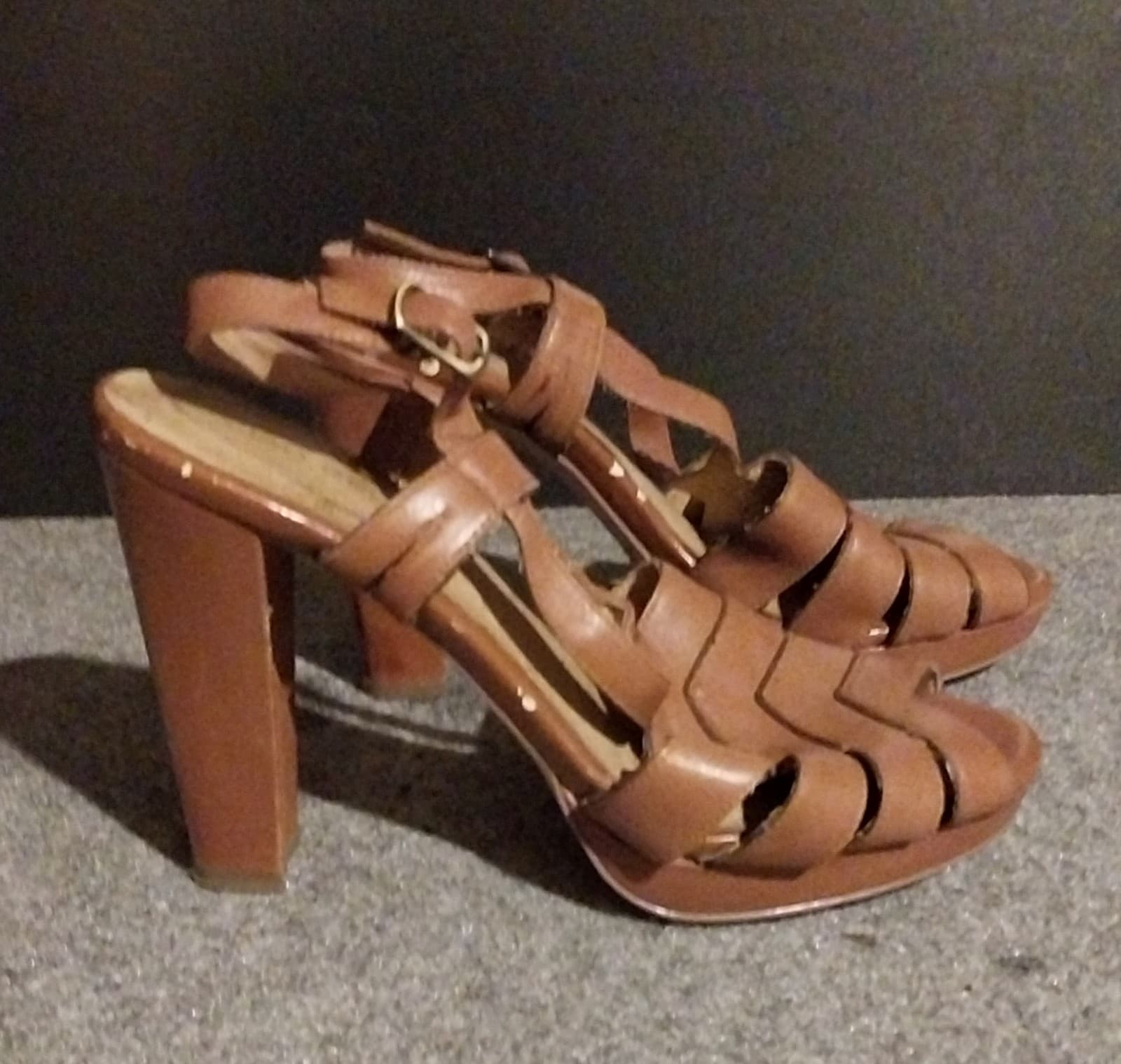 Ciao Bella dress sandals. Size 7 - Thumbnail 4