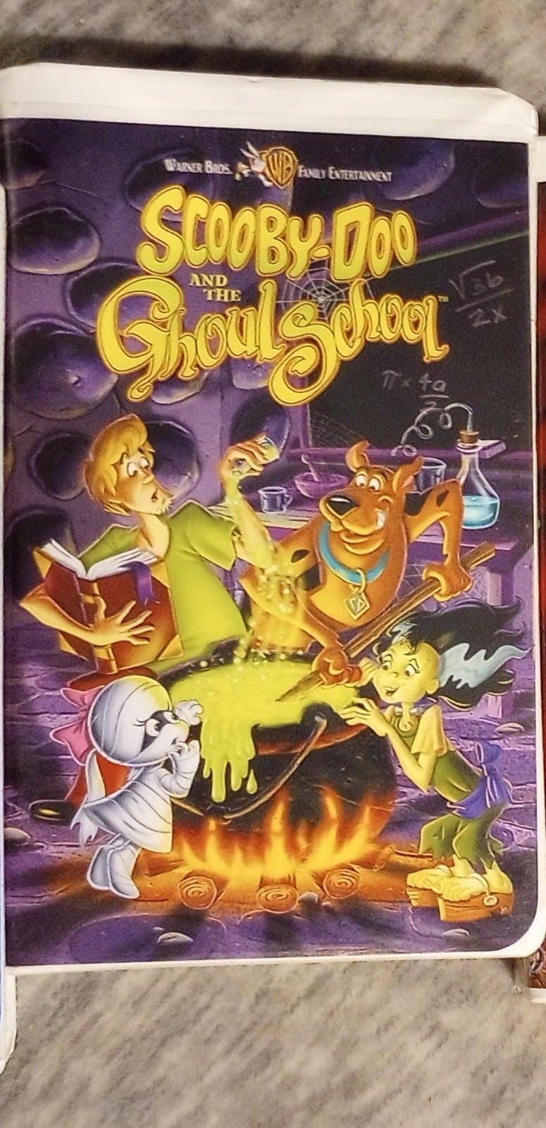 Scooby Doo. 4 VHS movies in original case - Thumbnail 2
