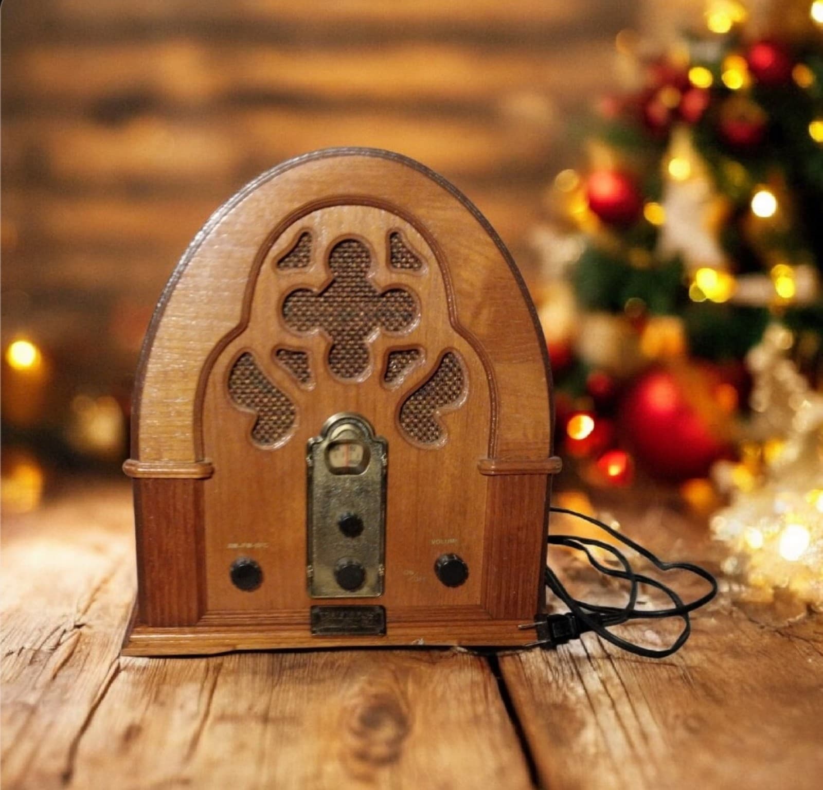 Vintage Thomas Collector's Edition Radio Model 217 Wooden Cabinet Pattern Wood - Image 1