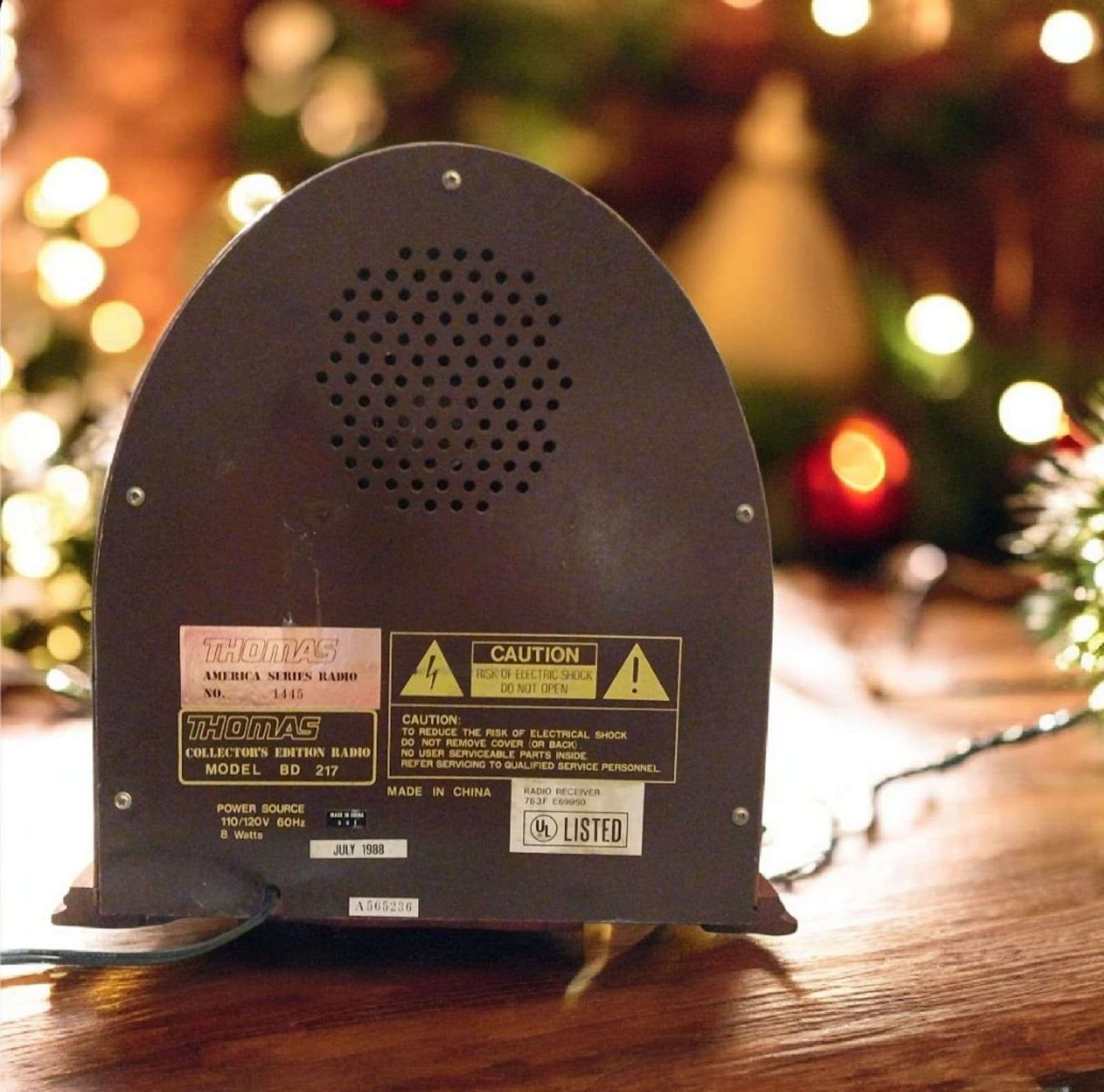 Vintage Thomas Collector's Edition Radio Model 217 Wooden Cabinet Pattern Wood - Thumbnail 4