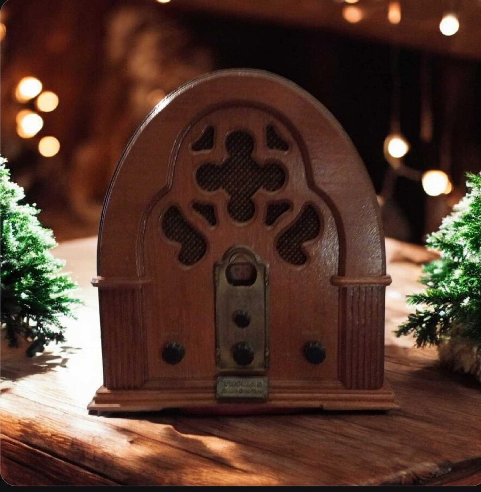 Vintage Thomas Collector's Edition Radio Model 217 Wooden Cabinet Pattern Wood - Thumbnail 7