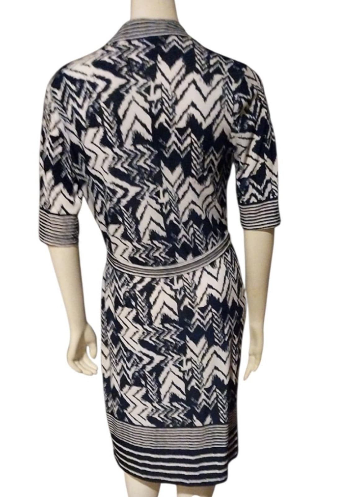 Mlle Gabrielle. Beautiful Dress. Size Medium - Thumbnail 2