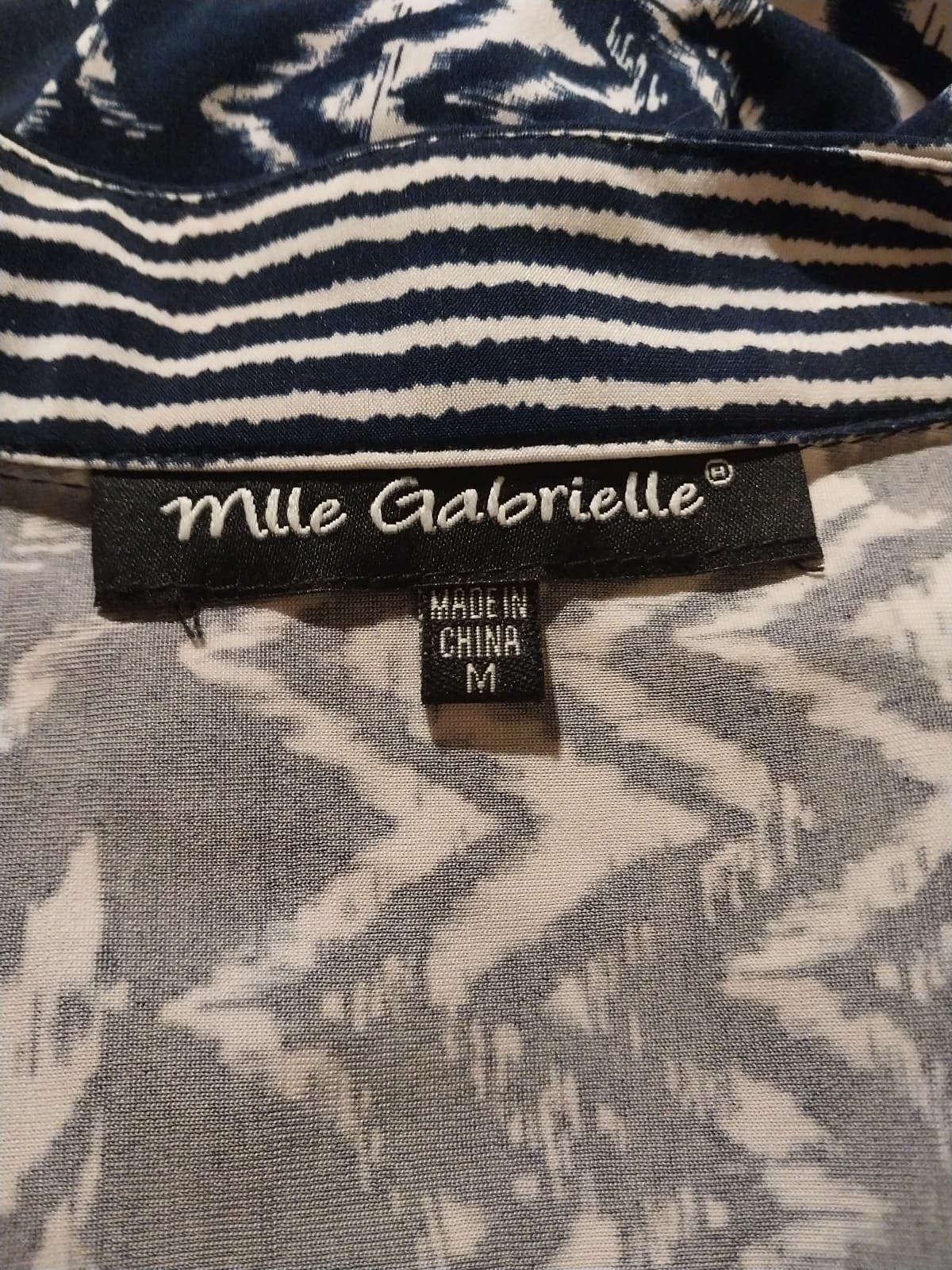 Mlle Gabrielle. Beautiful Dress. Size Medium - Thumbnail 3