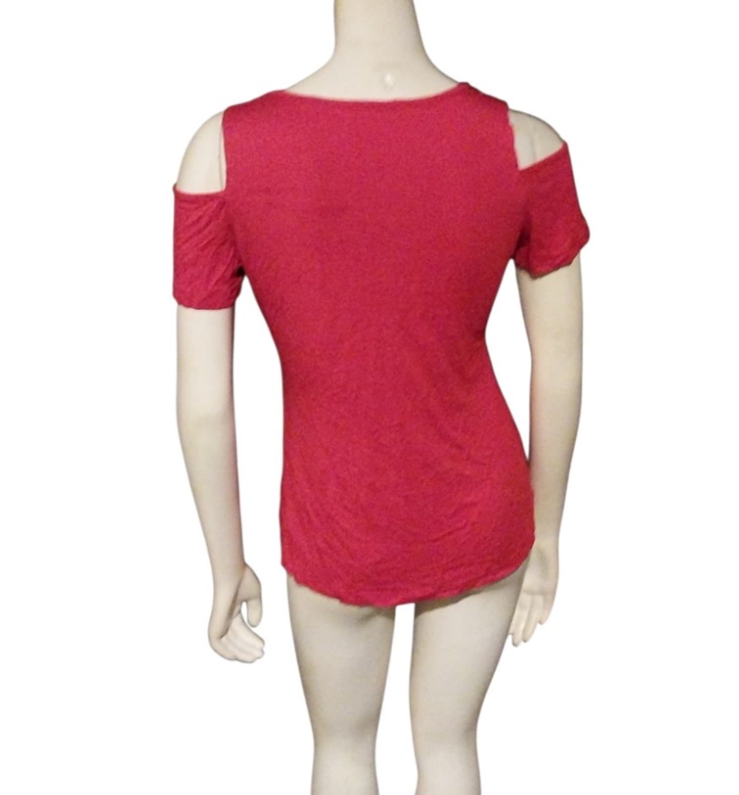 HERLOLLYCHIPS. Cold shoulder top. Size Medium - Thumbnail 2