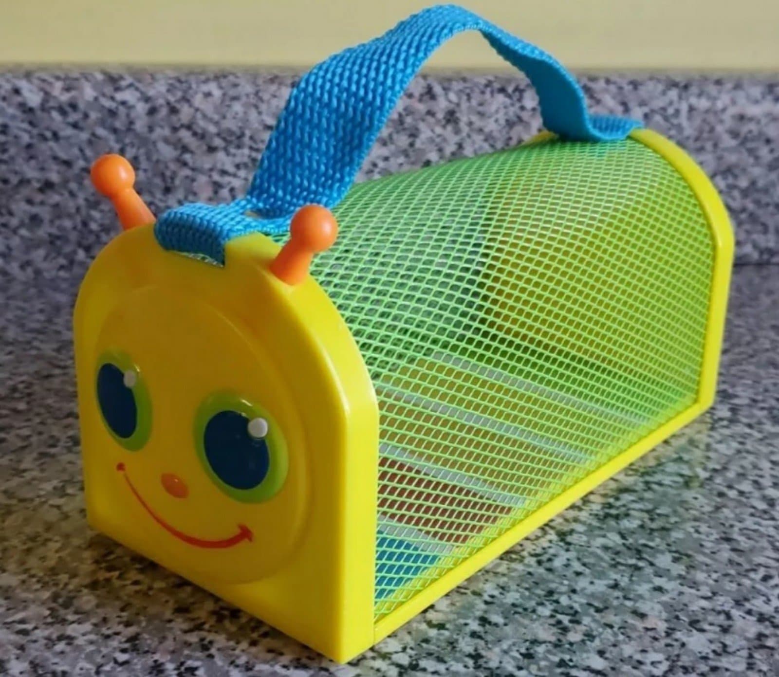 Melissa & Doug Bug House Yellow Mesh Metal 7×3.25×3.25 in. - Image 1