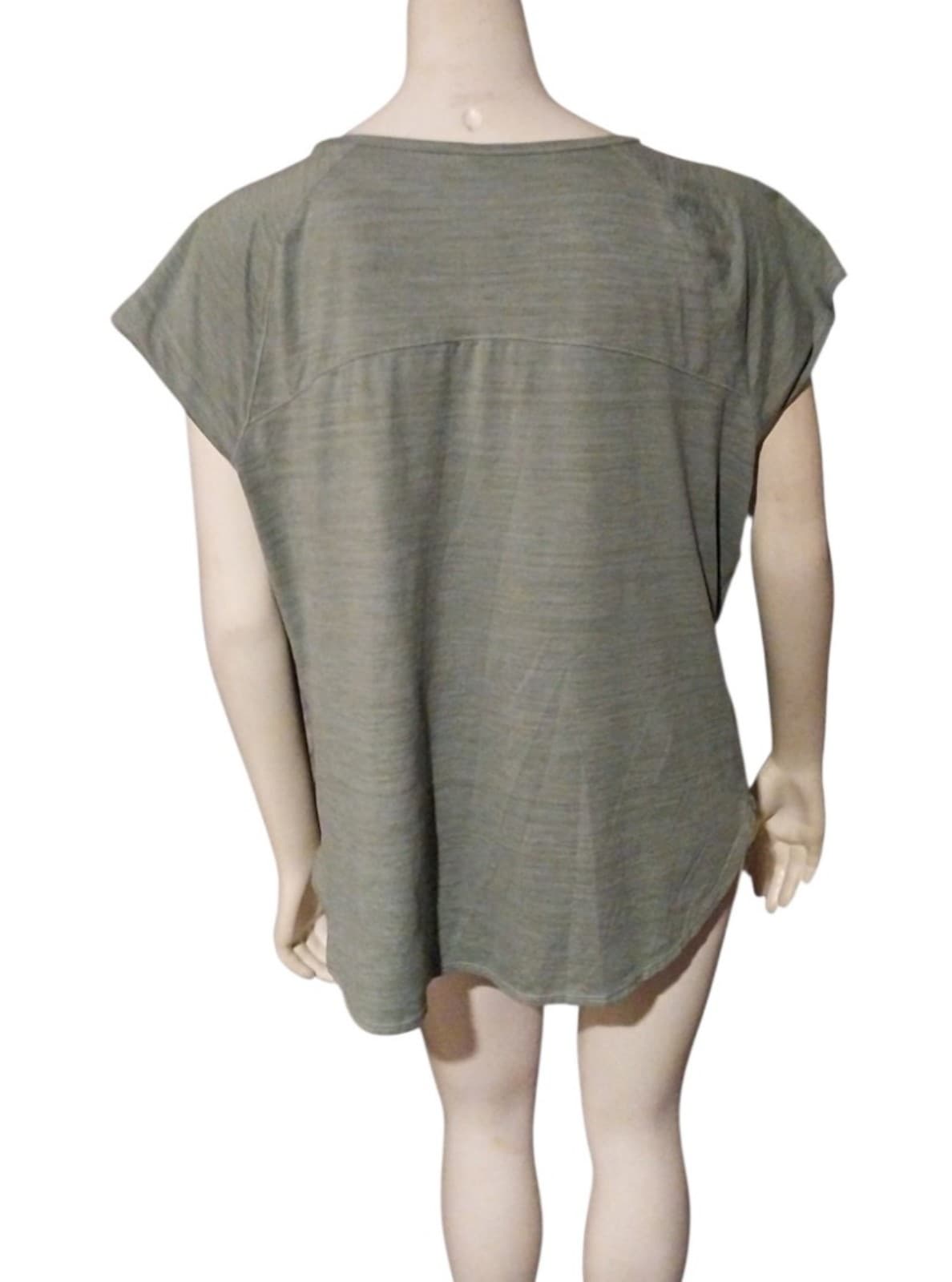 N.Y.L. T-Shirt. Size Large - Thumbnail 2