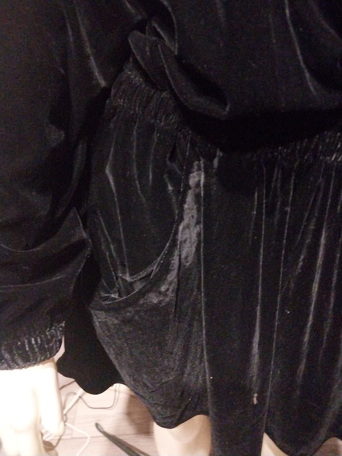 Universal Thread Women's XS Black Long Sleeve Velvet Mini A-Line Dress - Thumbnail 2