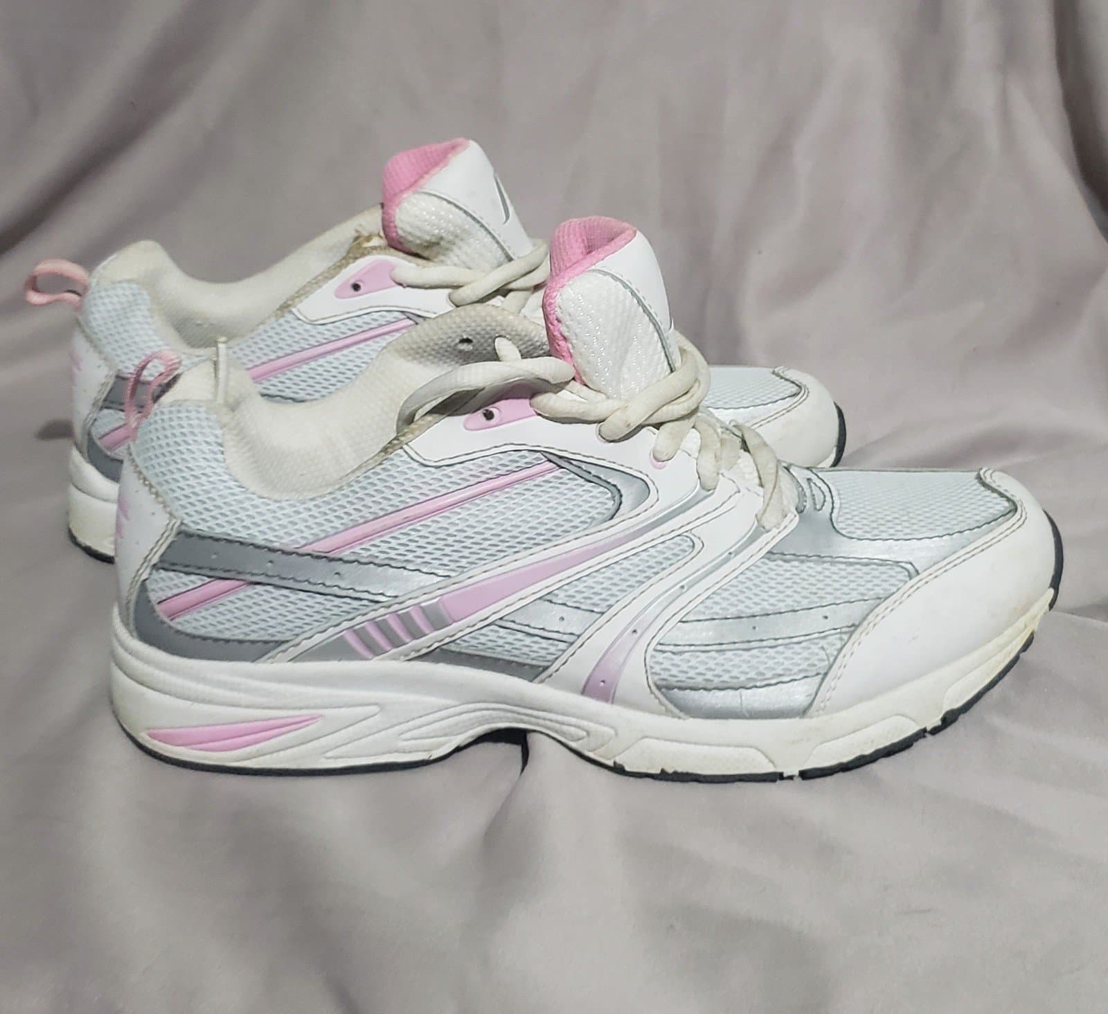 Target Women's Gray and Pink on white Tennis Shoes Size 8 1/2 - Thumbnail 4