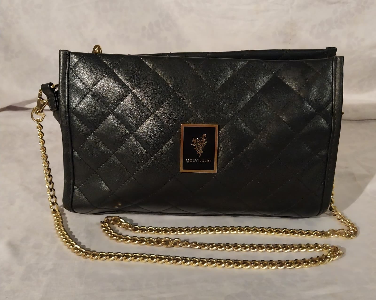 Younique Quilted Black Purse with Gold Chain - Thumbnail 3