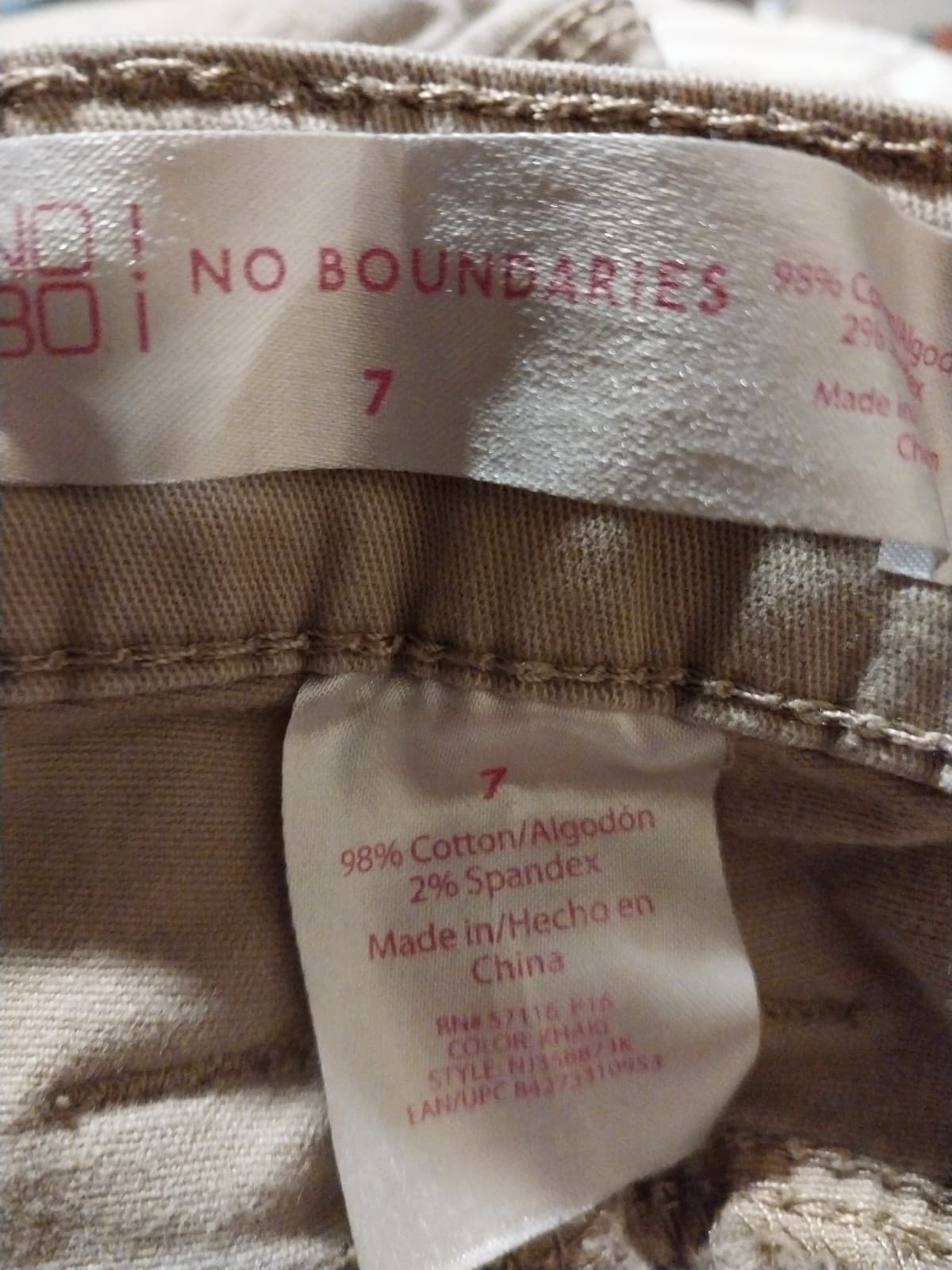 No Boundaries Women's Pants. Size 7 - Thumbnail 3