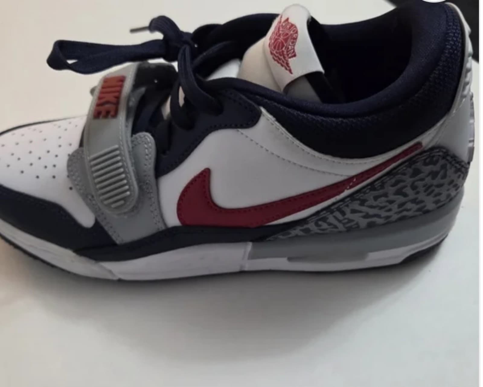 Nike Air Jordan Youth Legacy 312 Low Sneaker White/Red/Navy Size Boys 4.5Y - Thumbnail 8