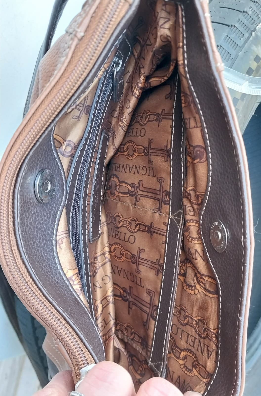 Vtg Tignanello Camel Brown Leather Crossbody Bag Medium Zipper Lined Soft - Thumbnail 7