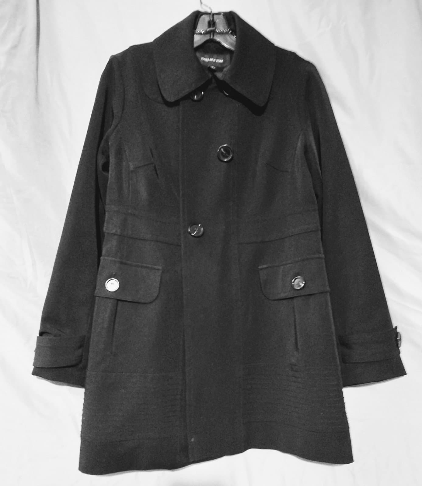 GORGEOUS JONES NEW YORK ALL WEATHER DOUBLE BREASTED SHORT TRENCH. XS - Image 1