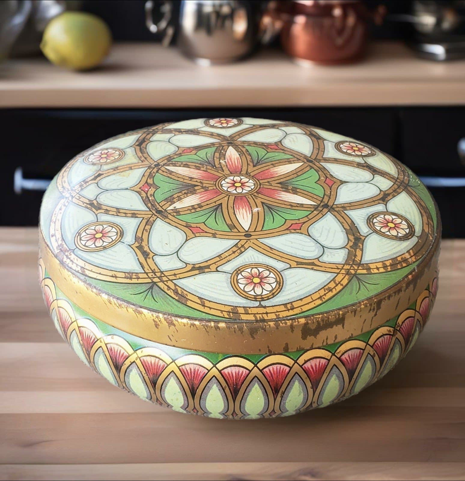 Vintage Meister Tin 5 Inch Meister Tin Kaleidoscope Mandala Floral Brazil 51147 - Image 1