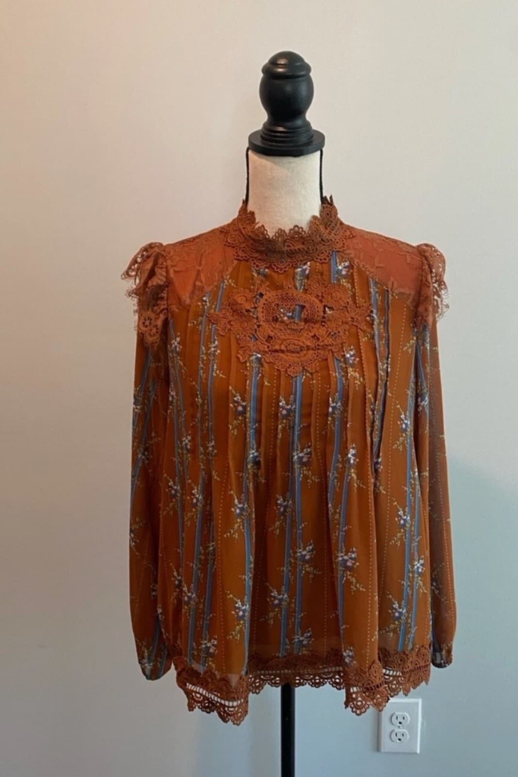 Hazel Hazel High Neck Lace Eyelet Floral Brown Blouse Women’s Size Small - Image 1