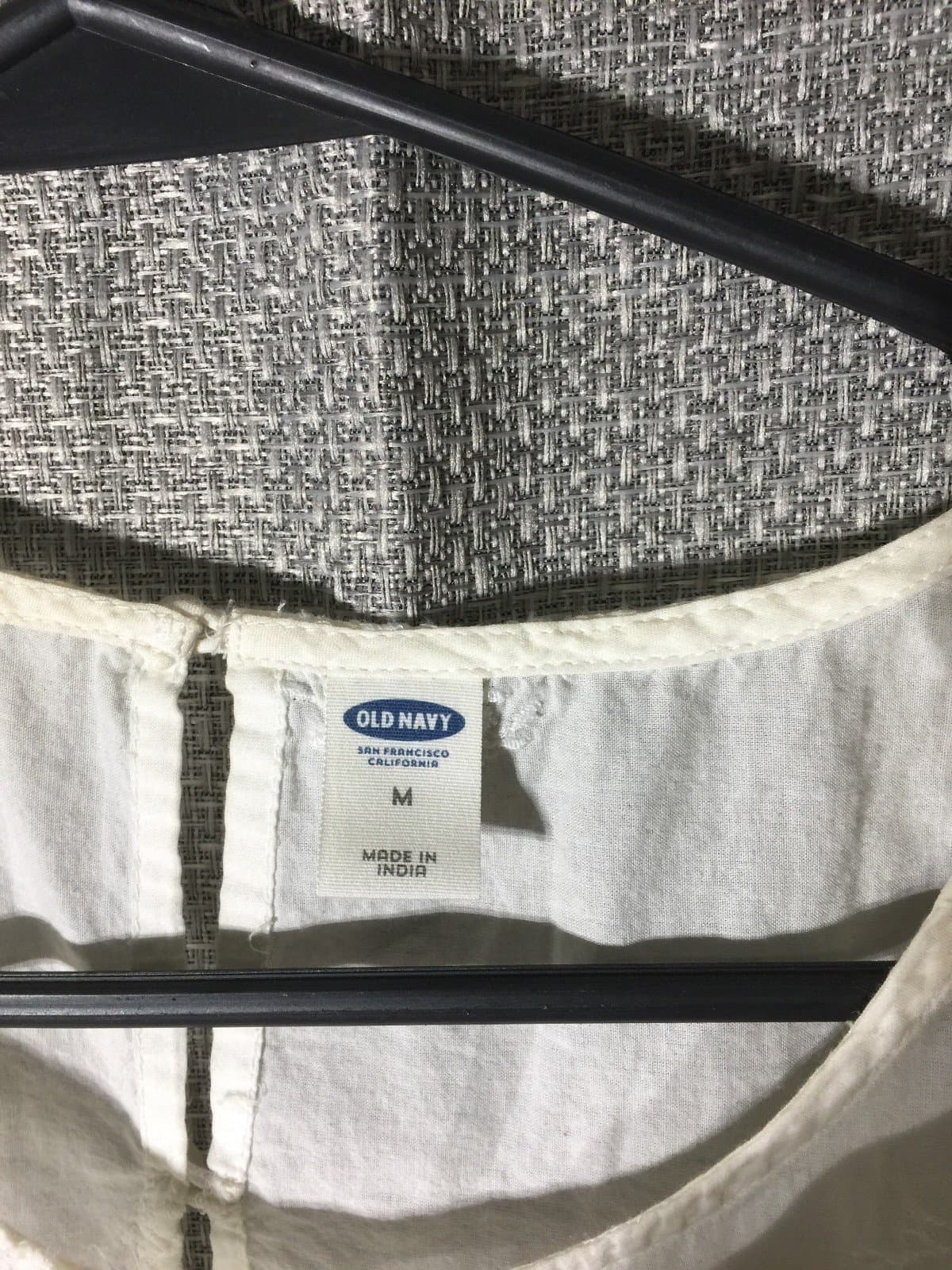 Old Navy Embroidered Ruffle-Sleeve Top for Women - Thumbnail 4