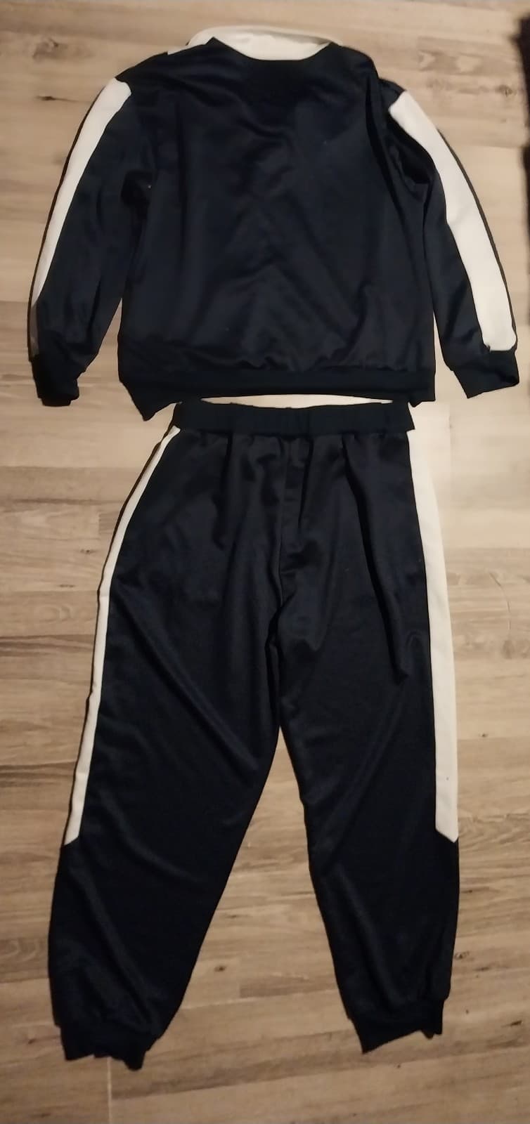 Composition 2 Piece Tracksuit. Top Is Size XL & Pants Are Size XL - Thumbnail 5