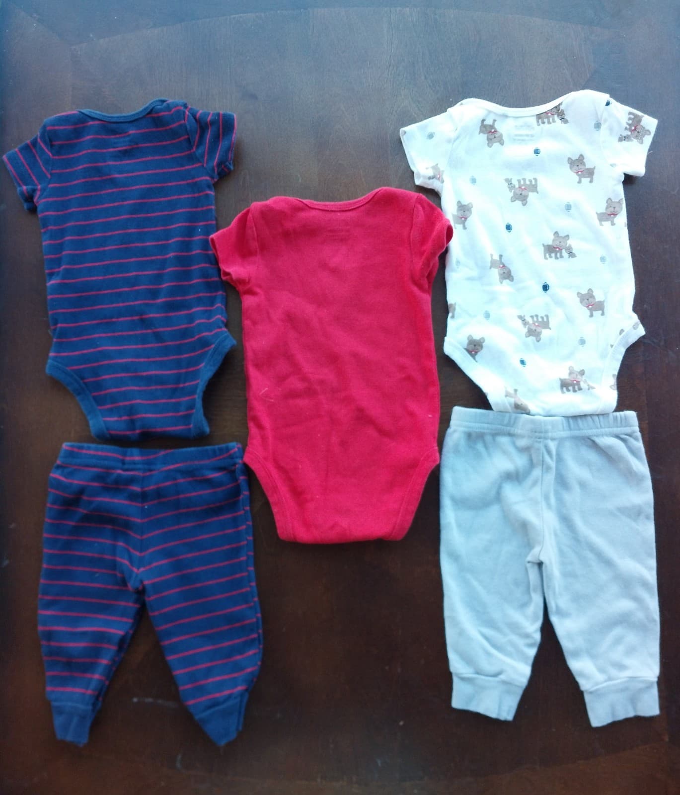 Child Of Mine. 3 Short Sleeve Onesies & 2 Pairs Of Matching Pants - Thumbnail 2