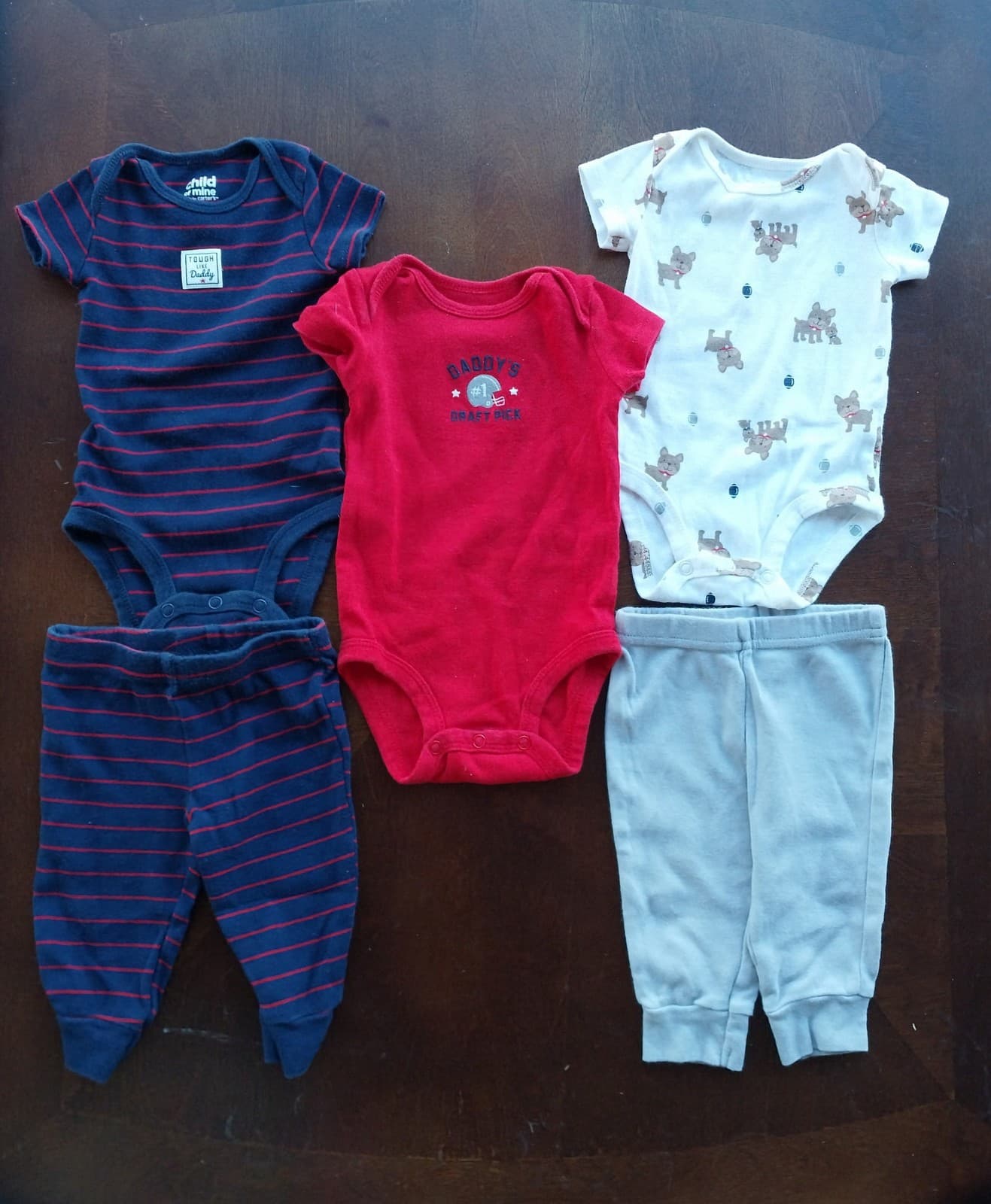 Child Of Mine. 3 Short Sleeve Onesies & 2 Pairs Of Matching Pants - Image 1