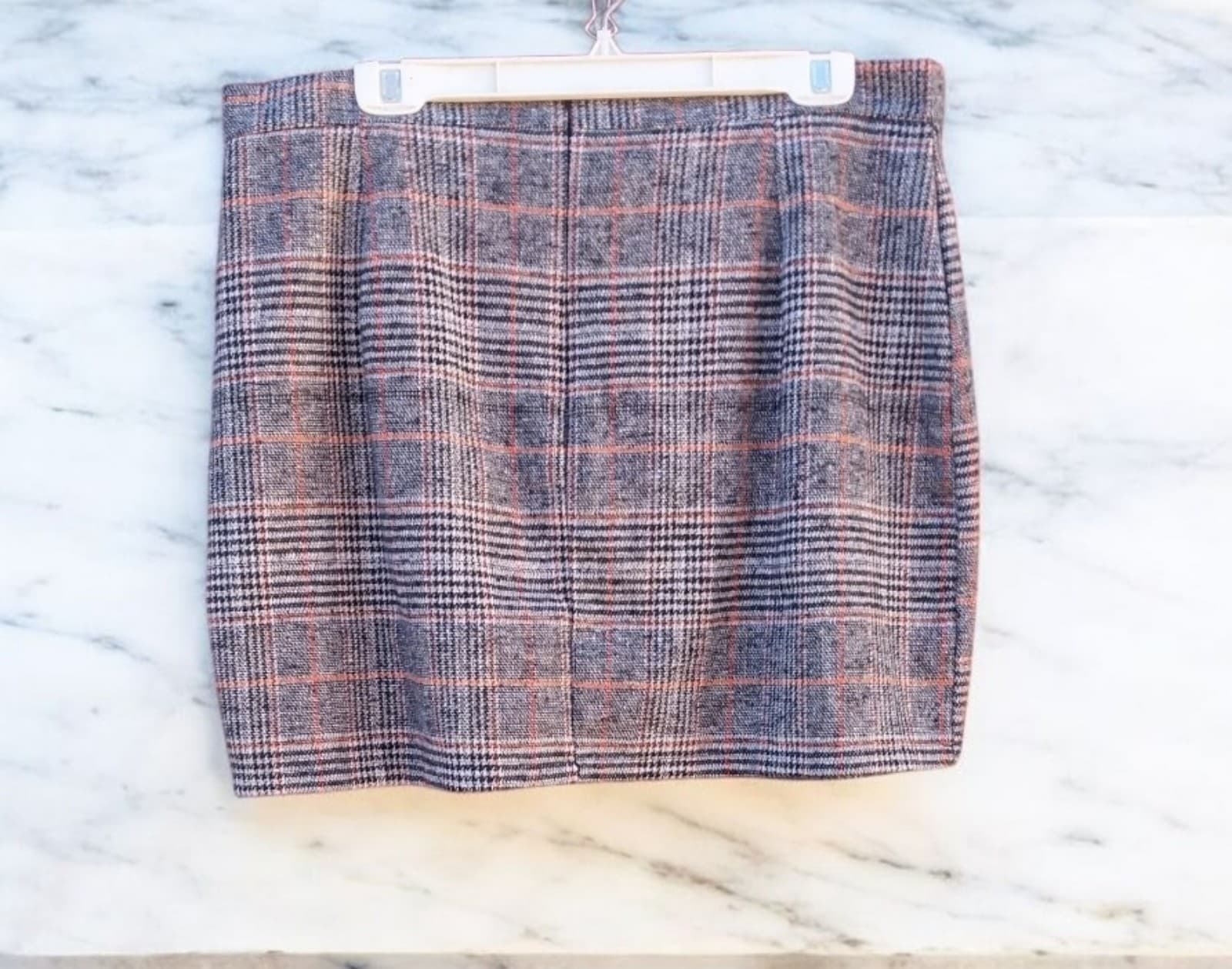 Shein Women's Plaid Skirt. Size 14 - Thumbnail 2