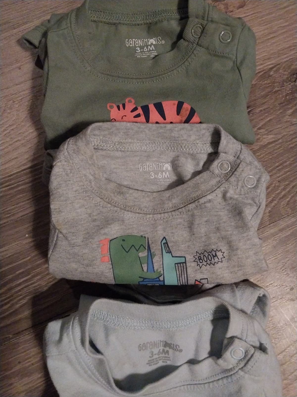 3 Garanimals onesies. Size 3-6 Months - Thumbnail 3