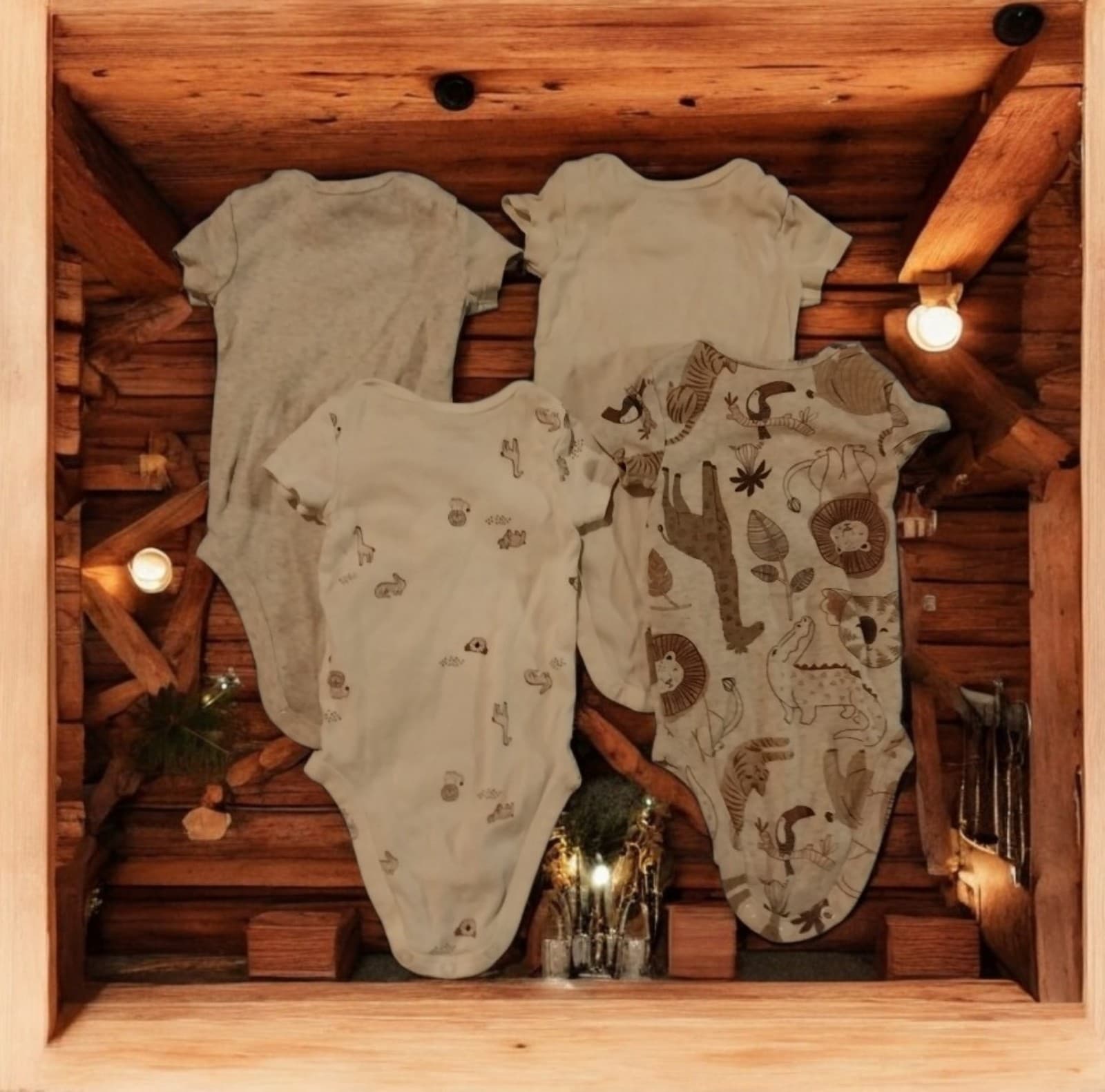 Carter's 4 Baby Boy or Baby Girl Safari Short-Sleeve Bodysuits. Size 3 Months - Thumbnail 4