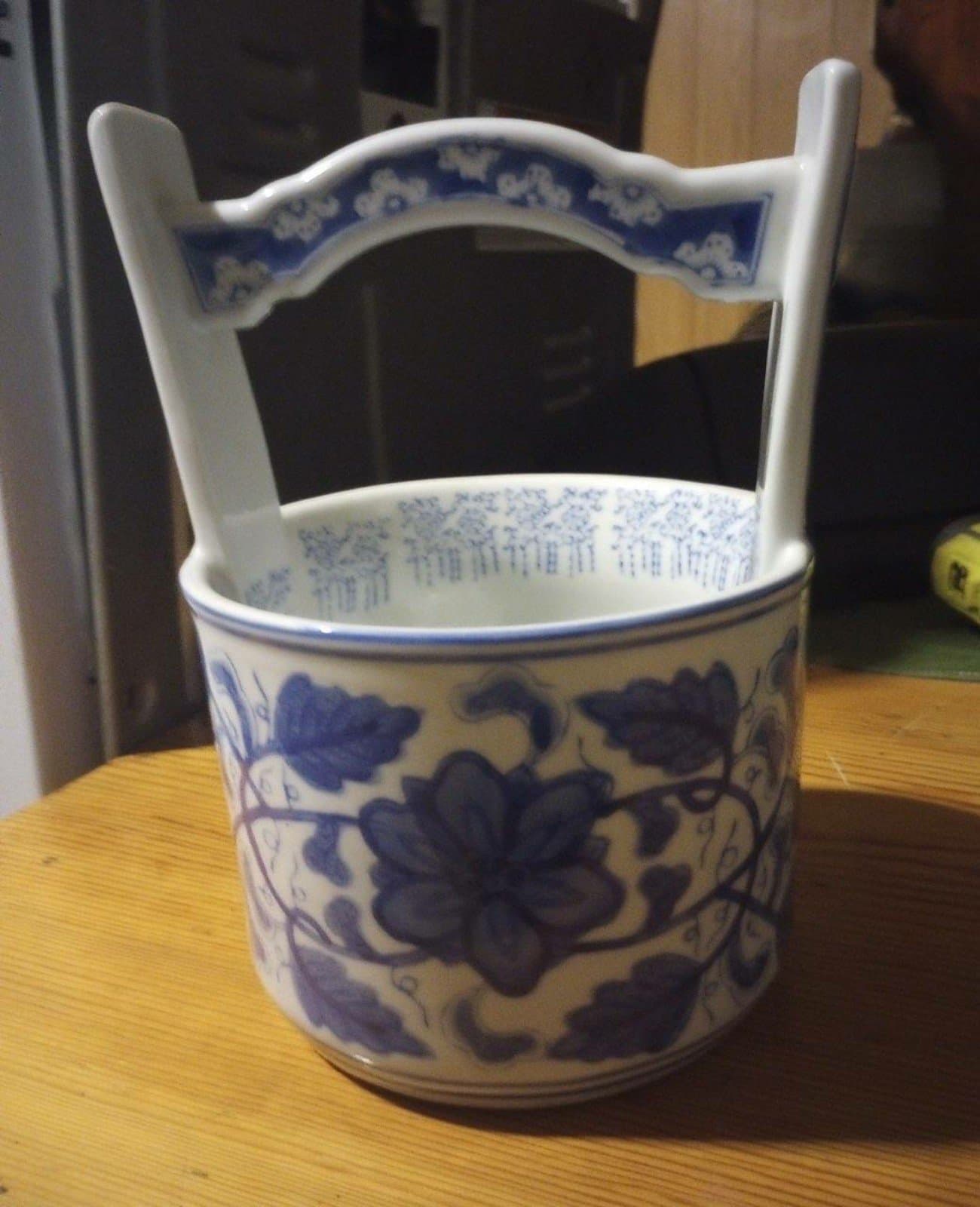Antique blue & white pottery Japanese - Image 1