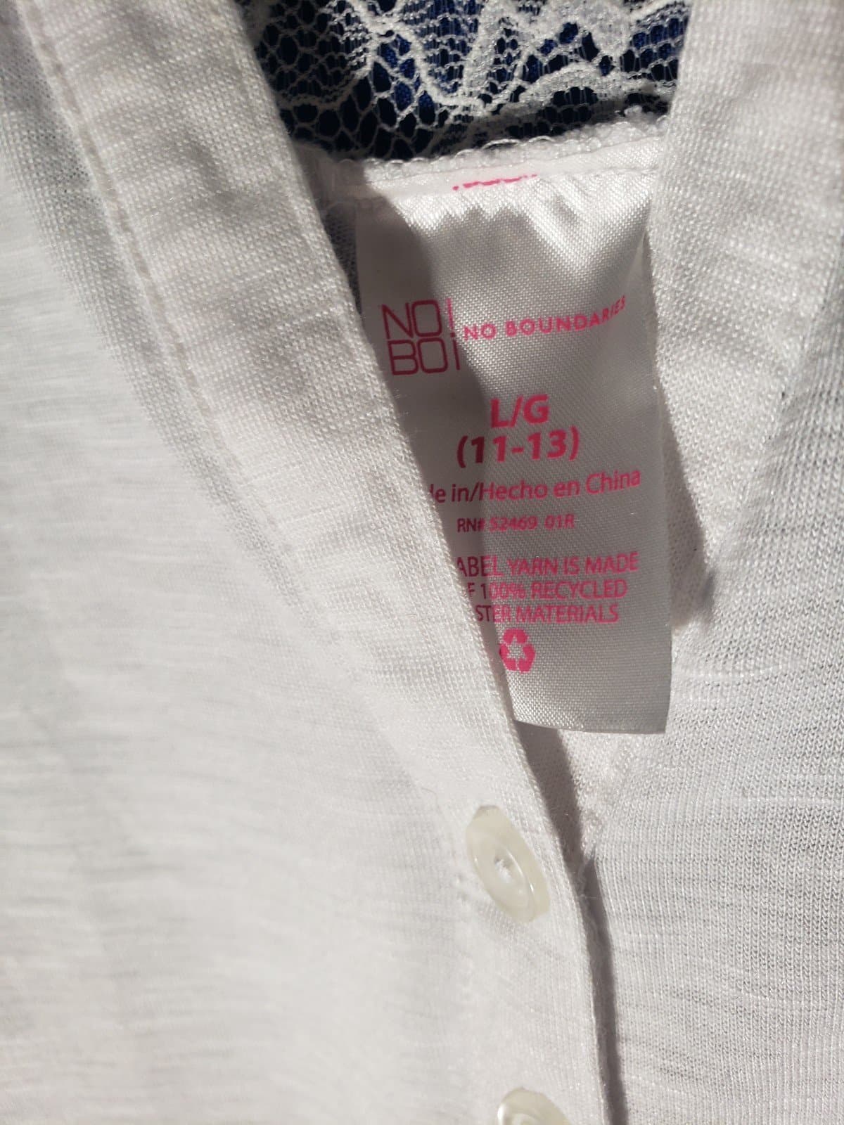 No Boundaries Top Women’s Large White Sleeve Lace V Neck With Lace - Thumbnail 2